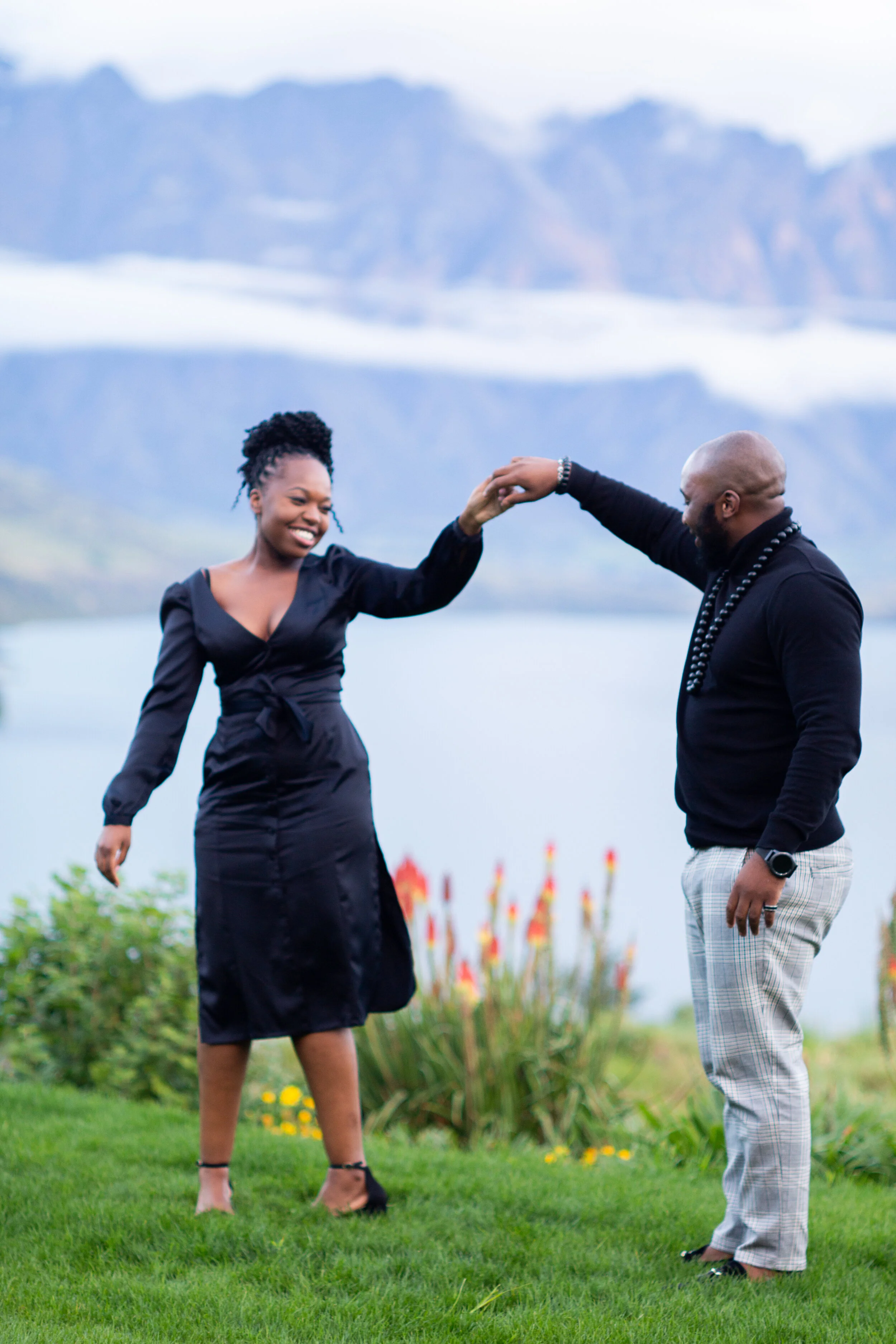 DANCING UNDER THE MOUNTAINS QUEENSTOWN