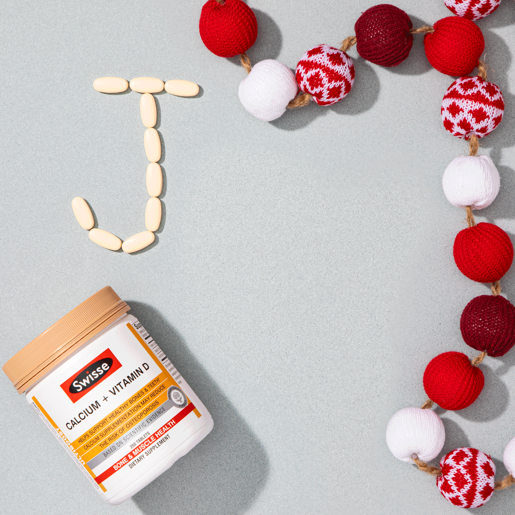 Swisse_Seamless_Holiday_Calcium_2000x2000_Flat.gif