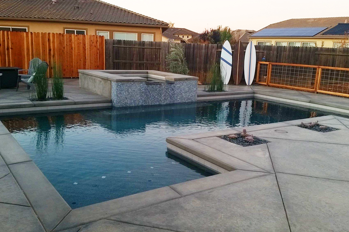 Hot-Tub-Swimming-Pool-Construction-Maintenance-Repair-Hammerhead-Pools.jpg