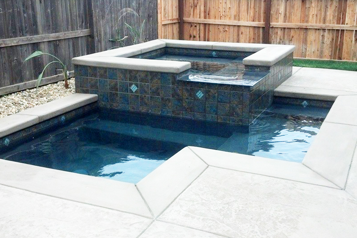 Splash-Tub-Spa-Construction-Maintenance-Repair-Hammerhead-Pools.jpg
