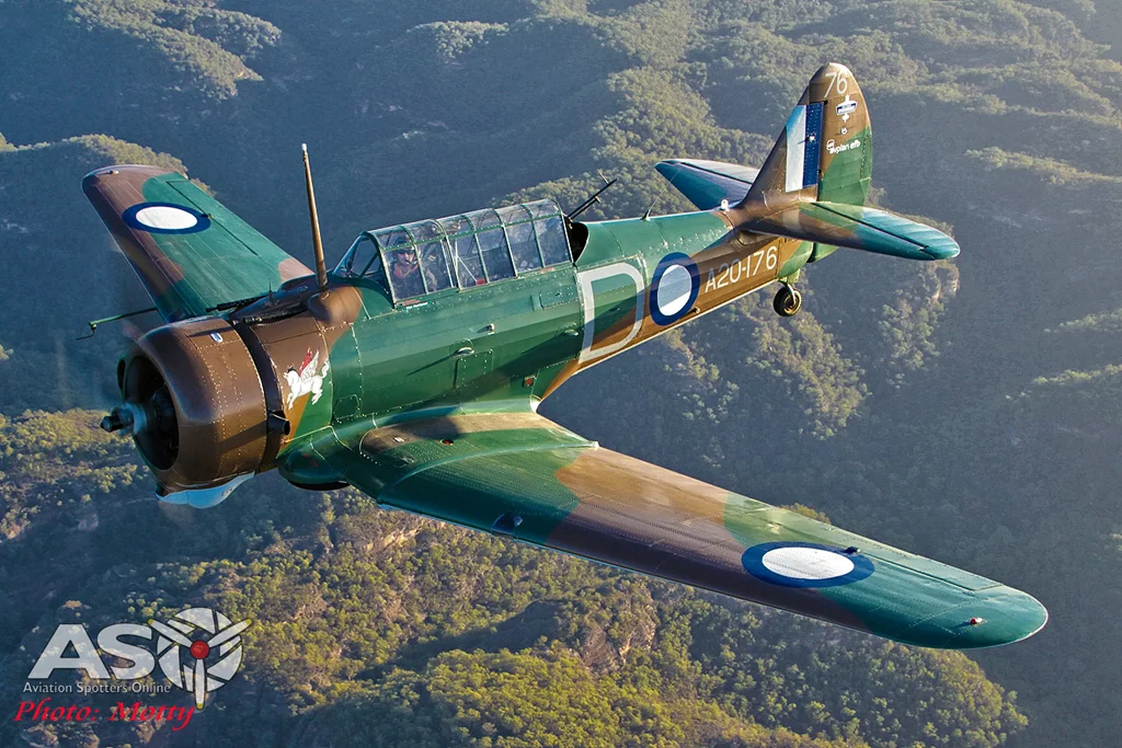 Mottys-Paul-Bennet-Airshows-Wirraway-VH-WWY-A2A-0090-ASO.jpg
