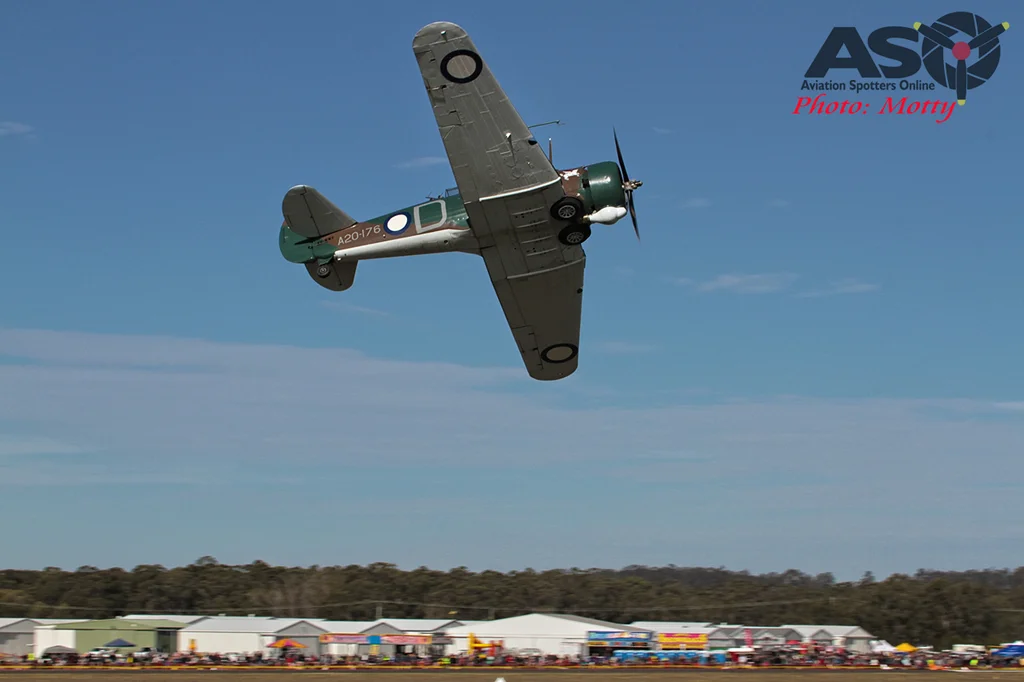 Mottys-Wirraway-VH-WWY-0008-HVA-2015.jpg