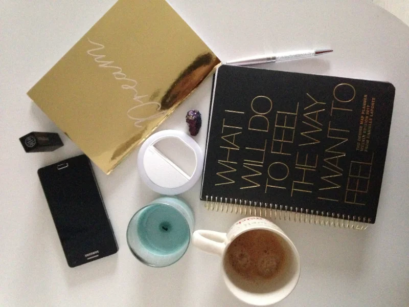 items on y desk.jpg