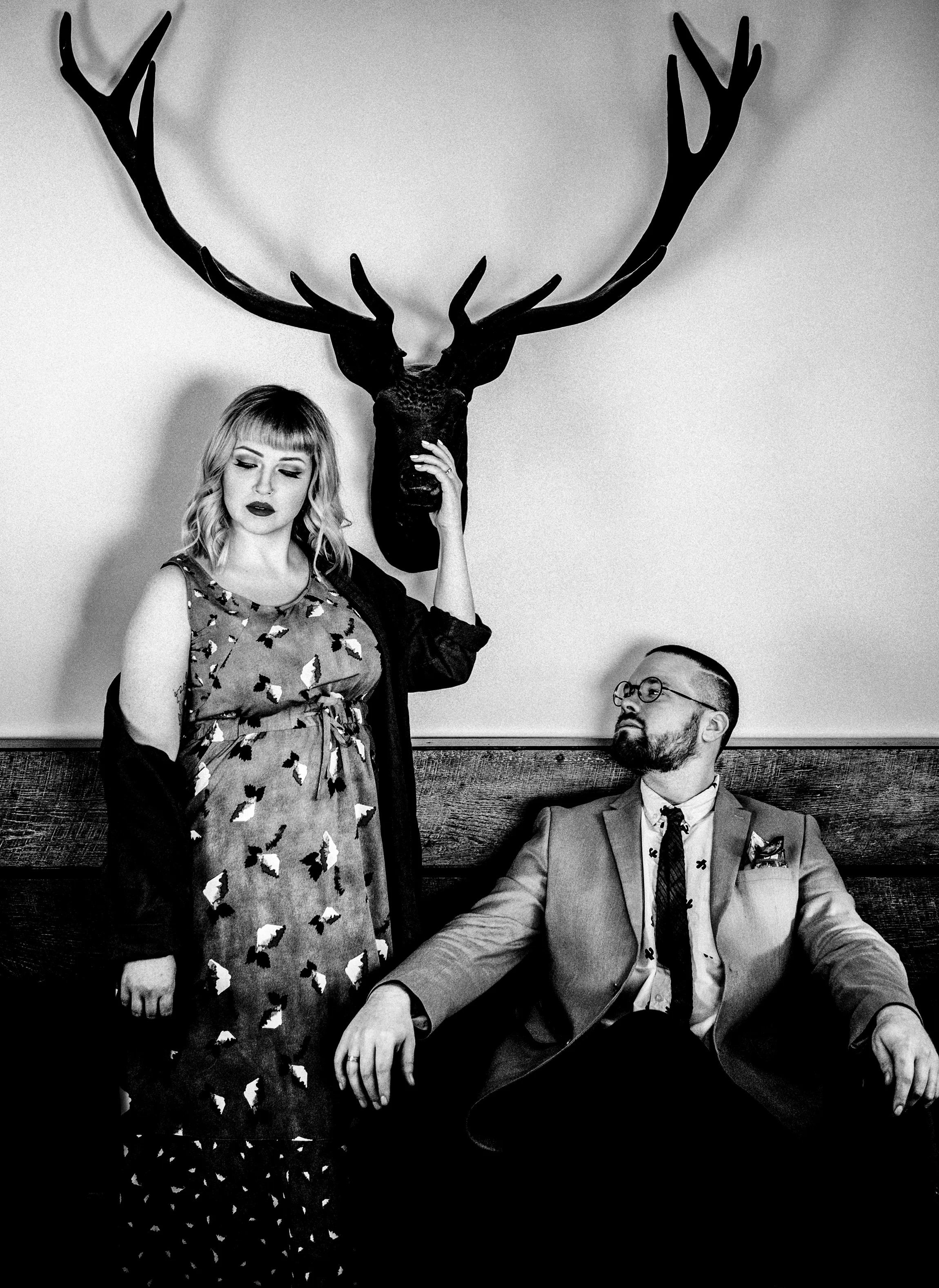 doe_and_deer108.jpg