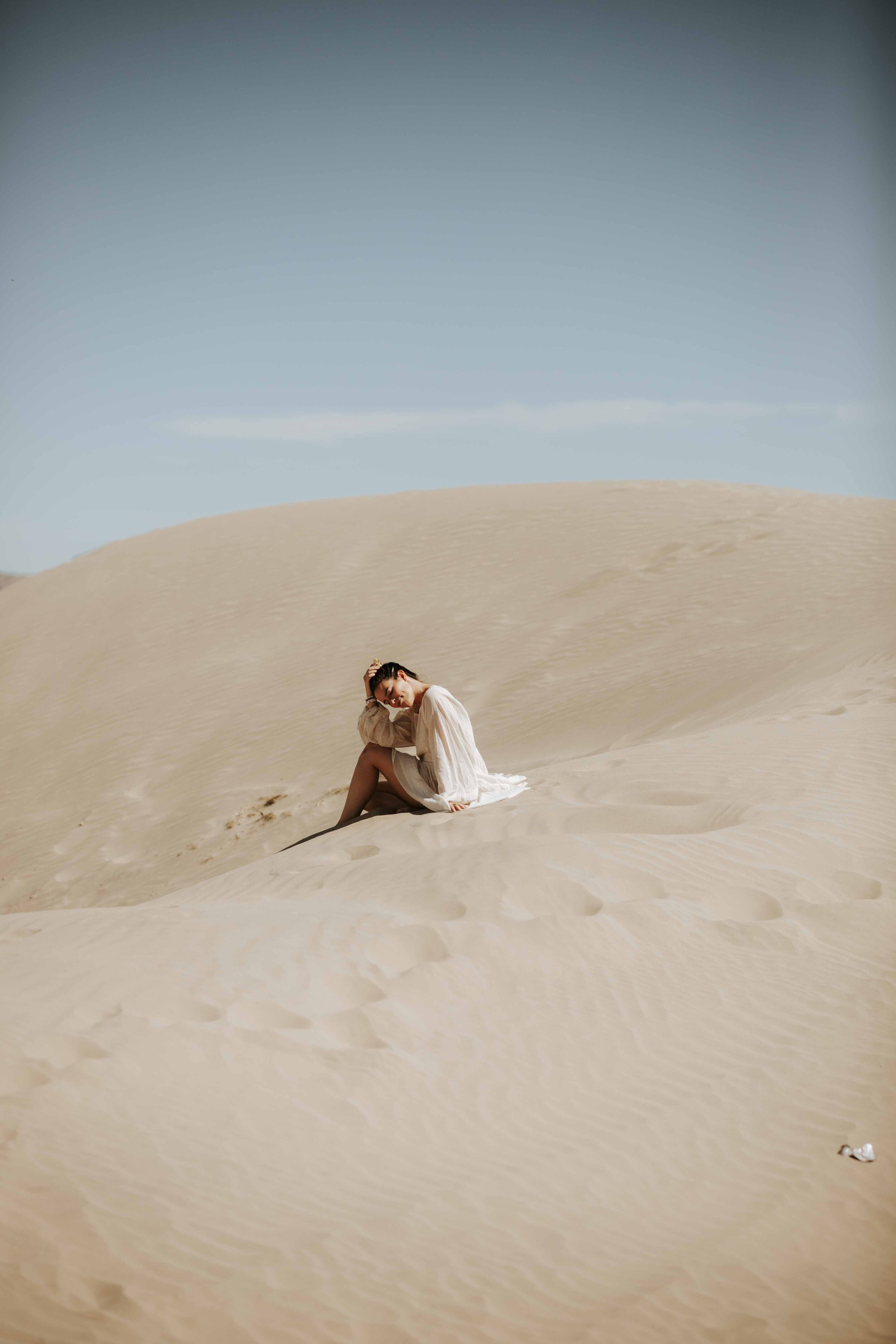  Little Sahara Sand Dunes in Utah. Get the perfect 7 day Utah road trip itnerary and Utah road trip map of all the best places to see in Utah. #utah #roadtrip #southwest | things to do in Utah road trip | things to do in Moab Utah | Utah road trip Na
