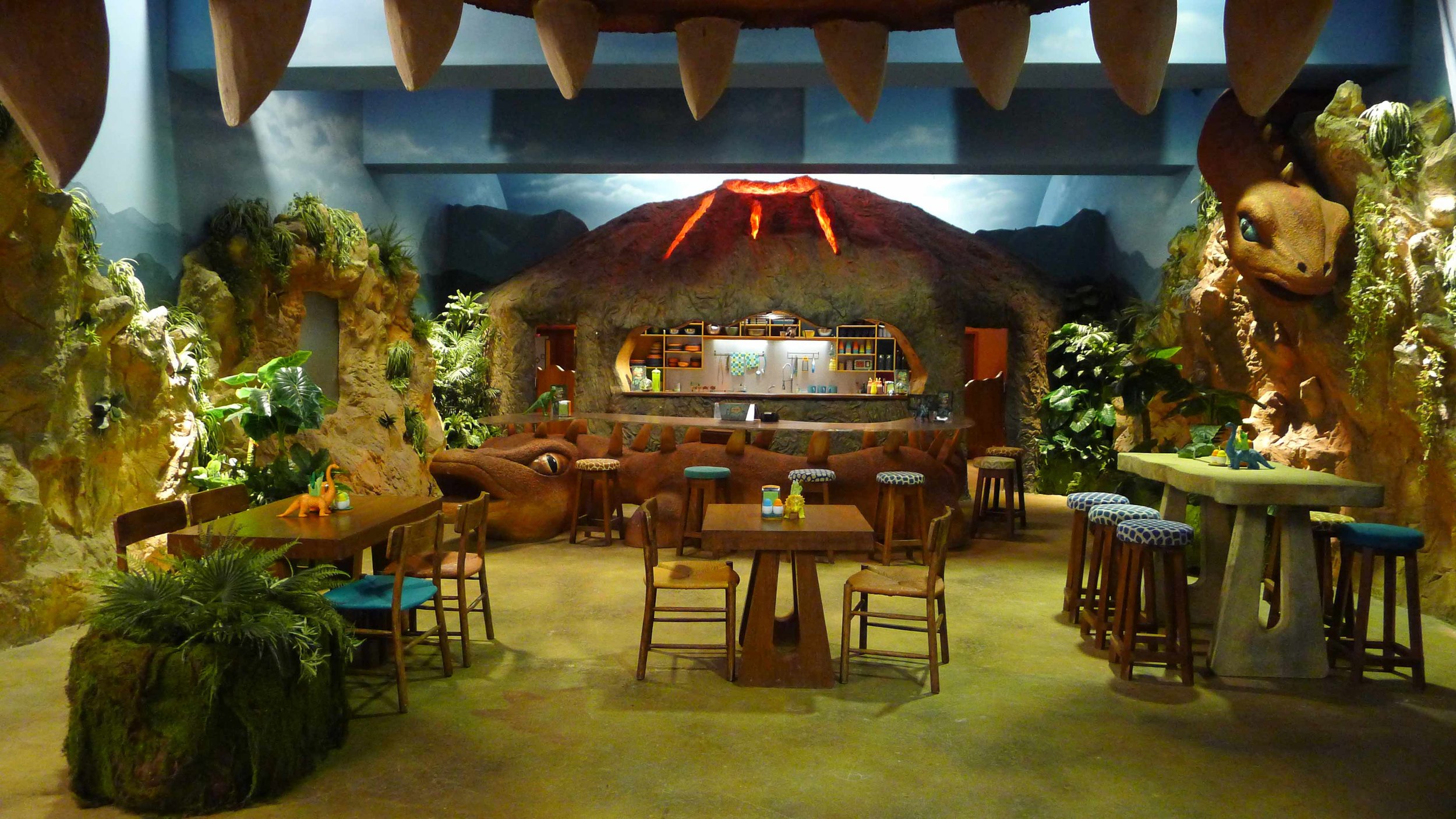  View of Dino Bite Cafe set 