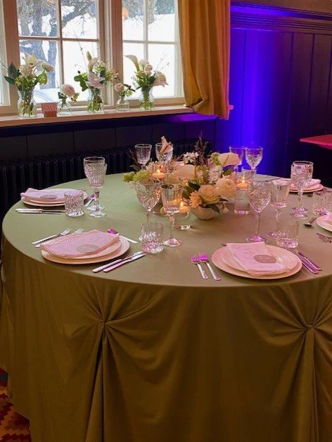Grønn duk, bryllupsbord.jpg