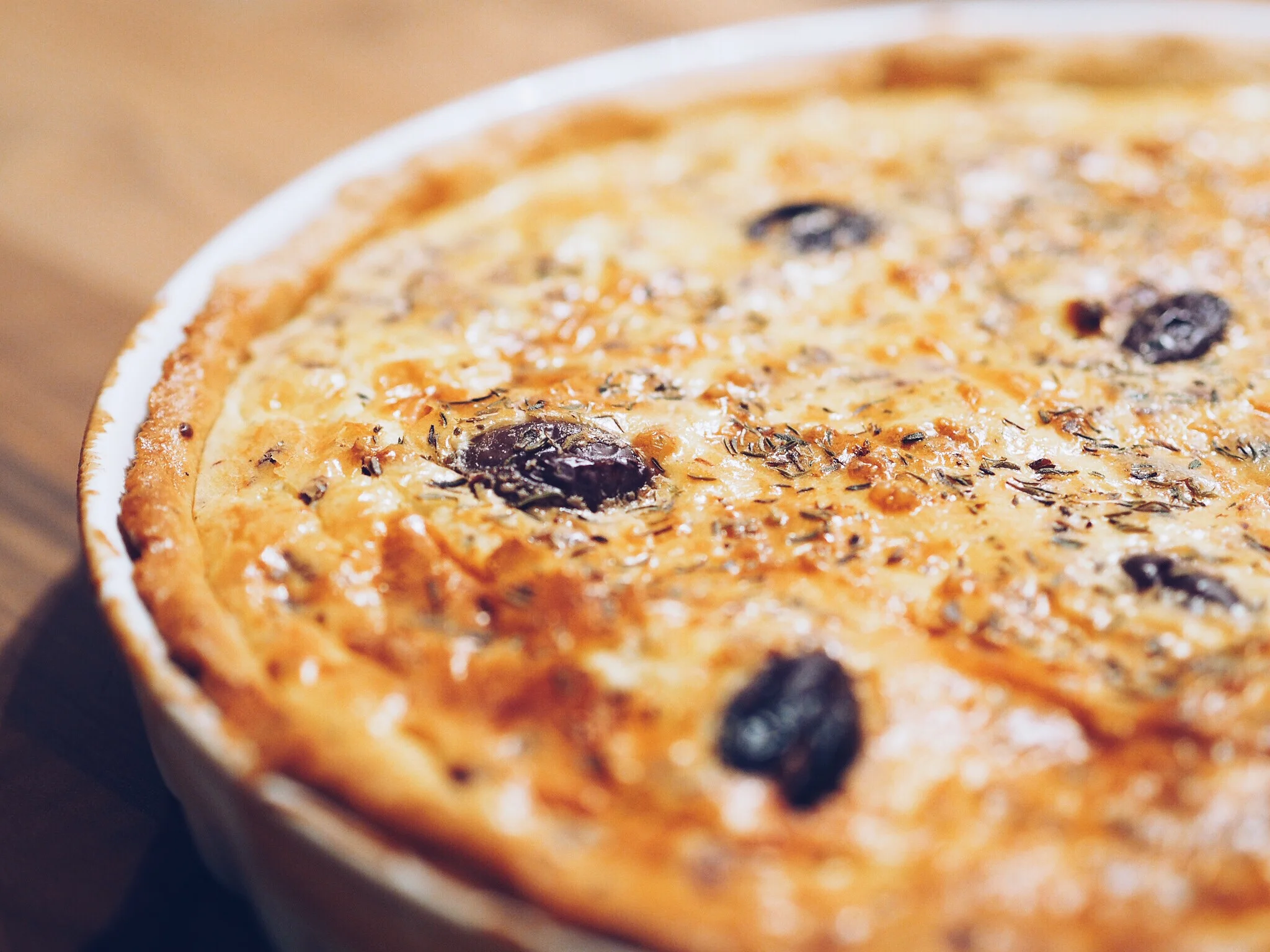 Mein Freund kocht: Ziegenkäsequiche mit Oliven 