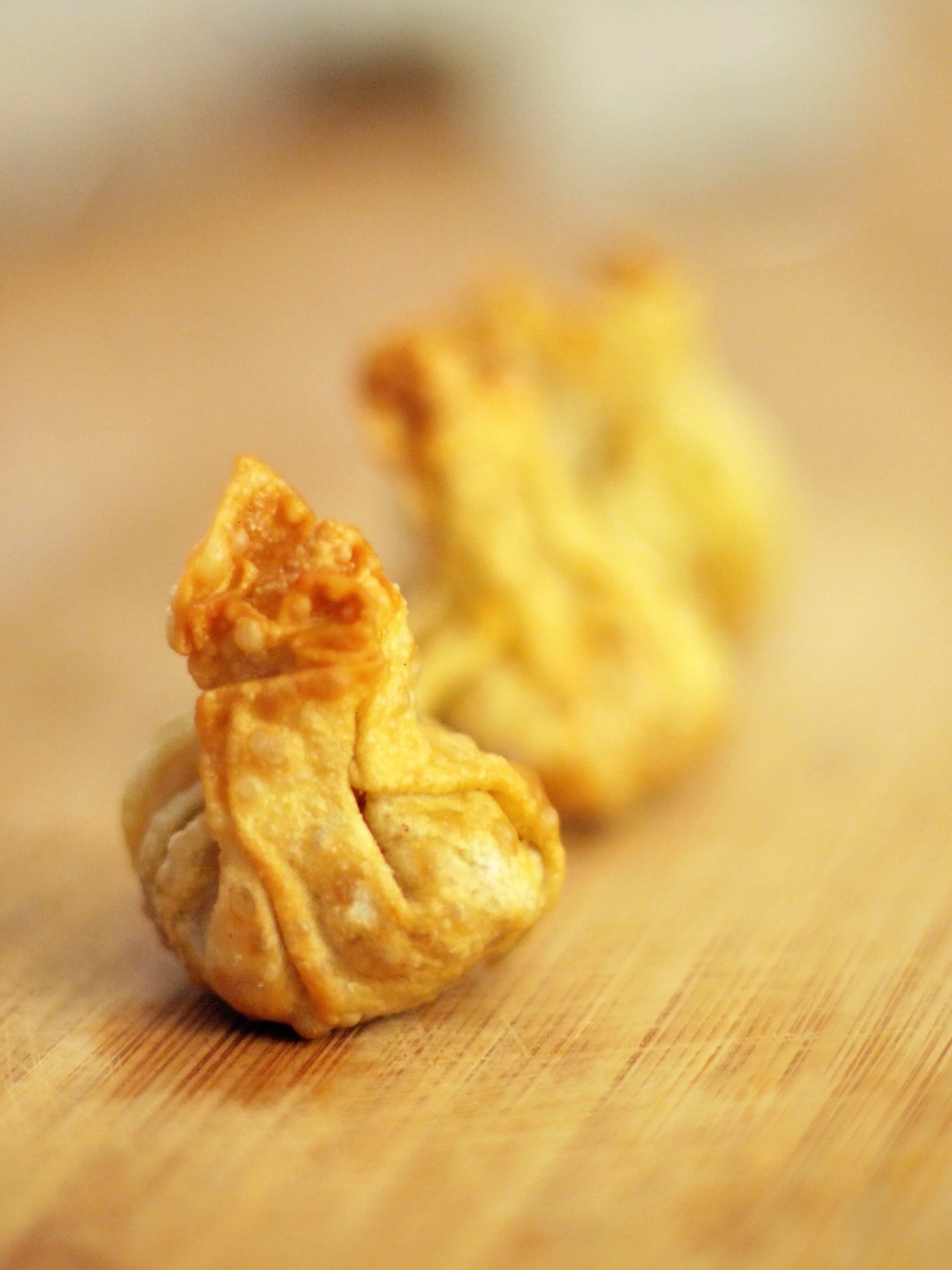 Wan Tans mit Räuchertofufüllung (vegan) 