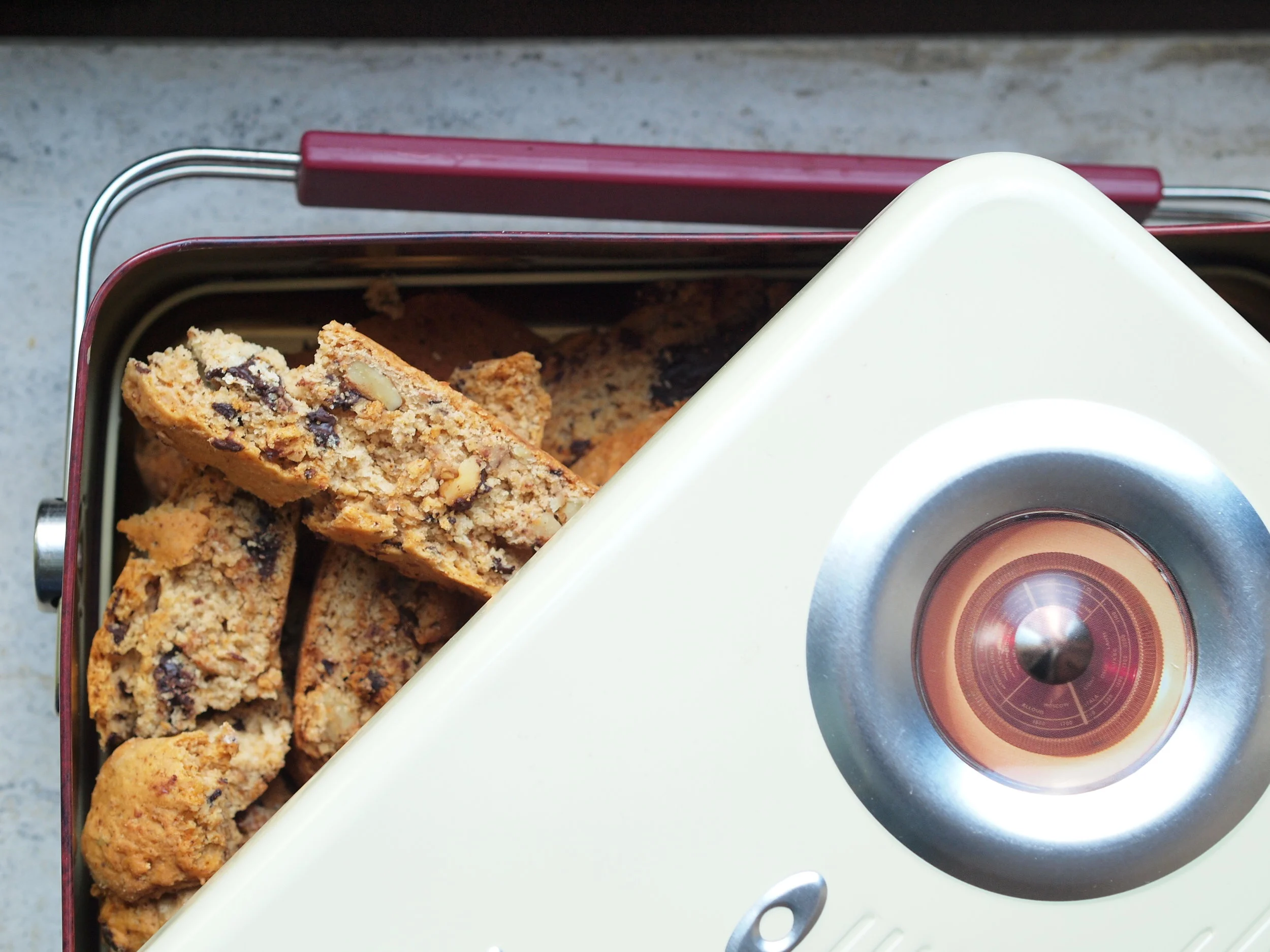 Biscotti mit Mandeln, Walnüssen und Schokolade (vegan) 