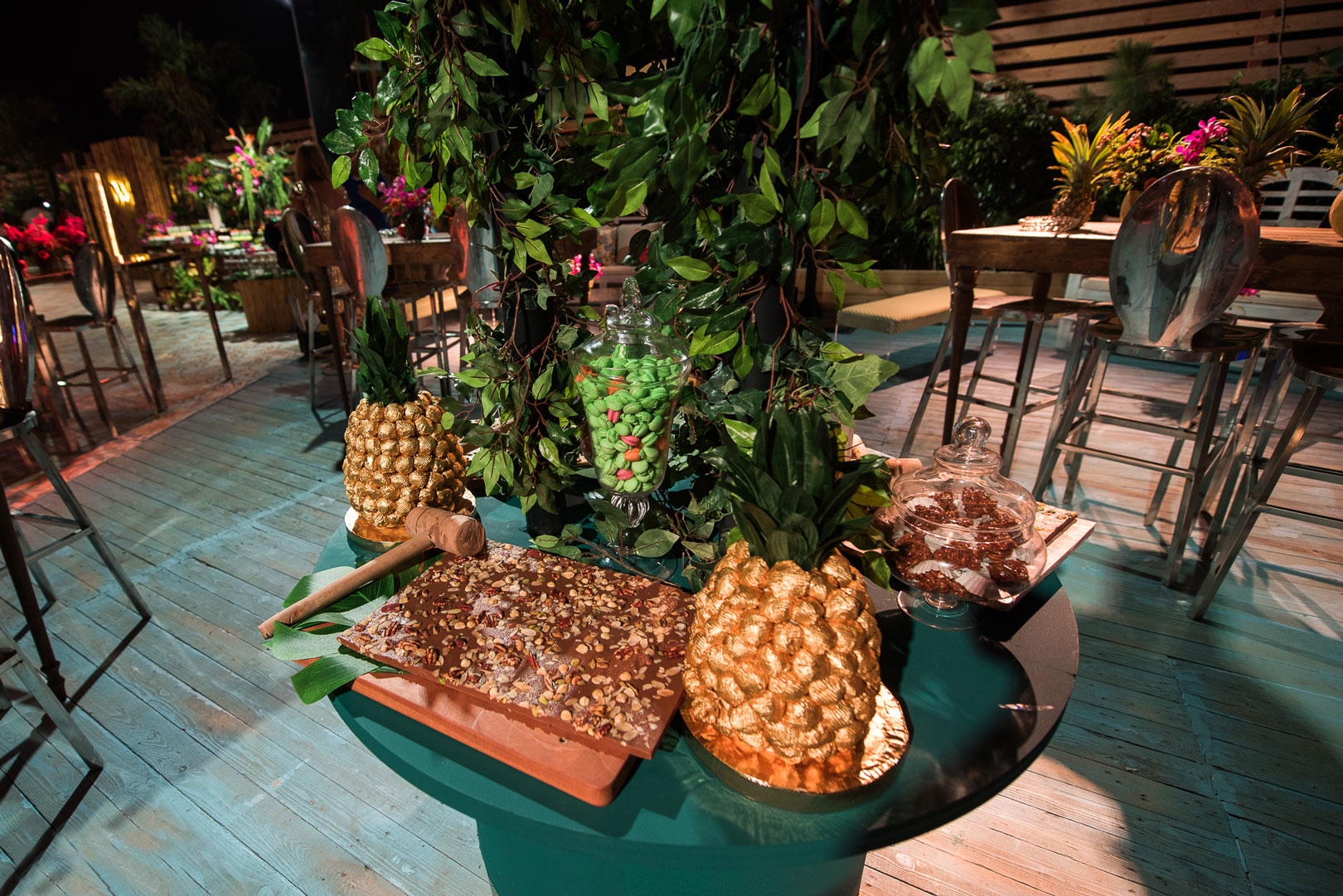 Desserts display 