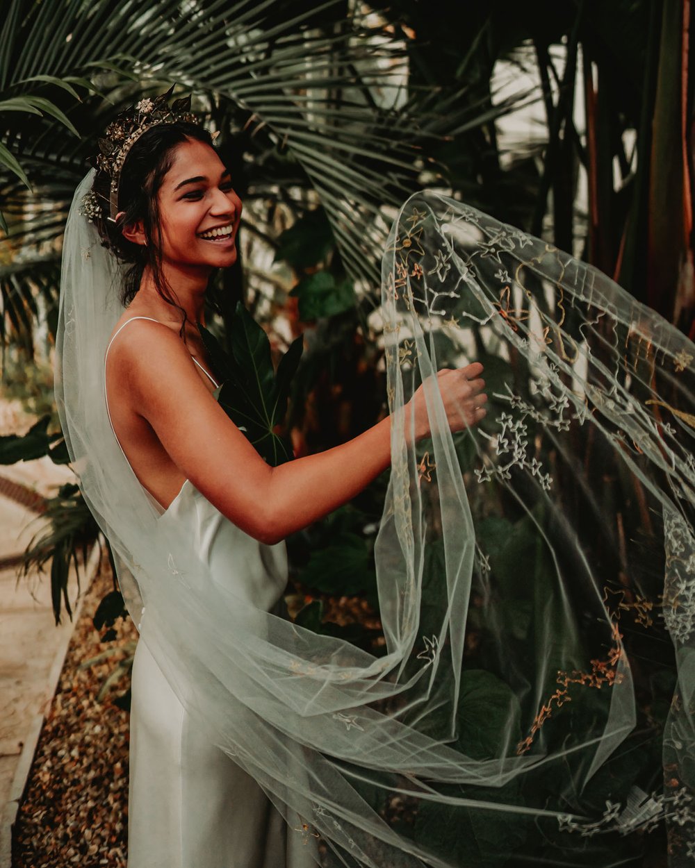 Daisy-Sheldon-Embroidered-Veils-Kate-Beaumont-Wedding-Dresses-Lou-White-Photography-Bicton-50.jpg