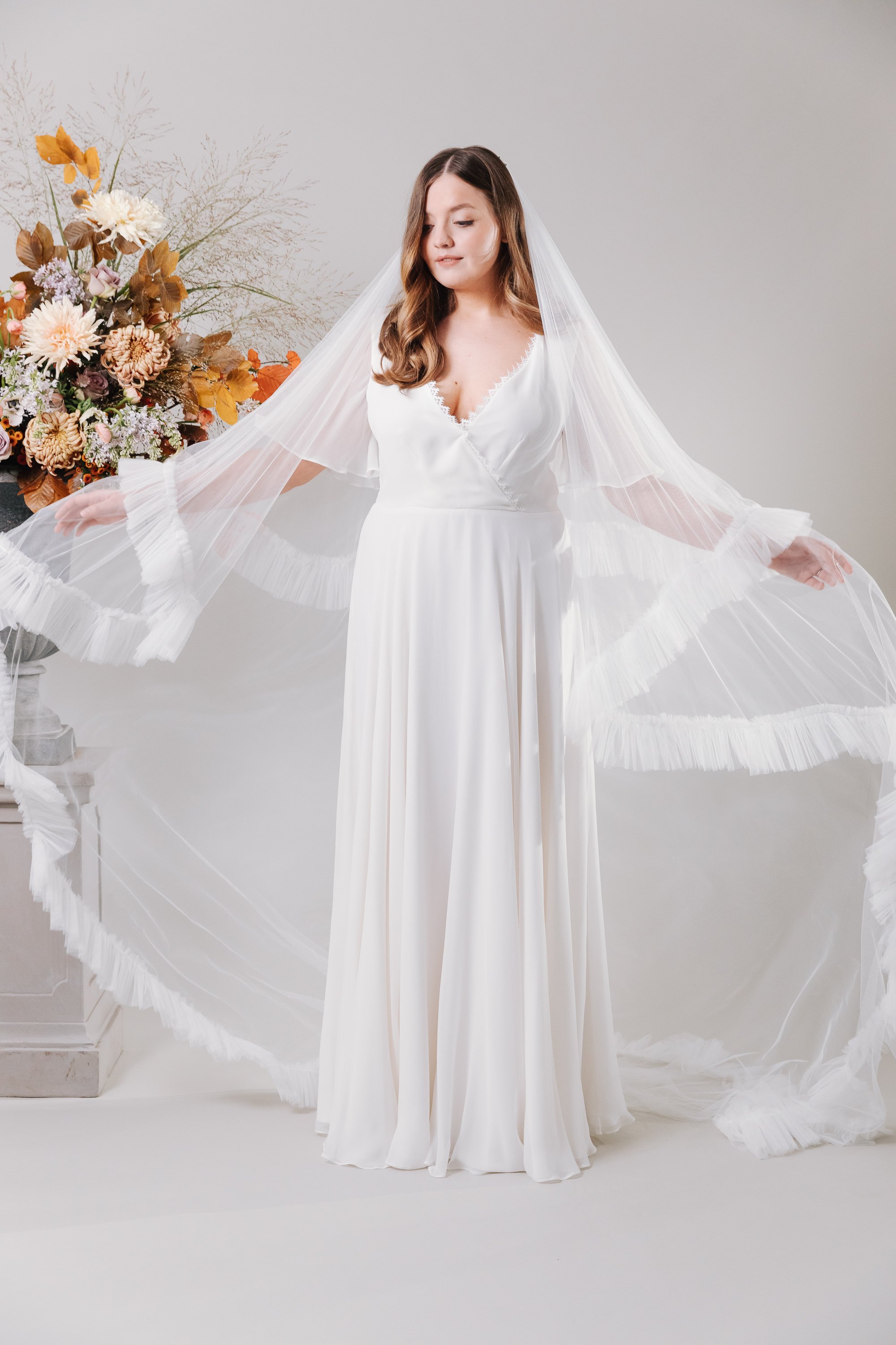 Elegant Lace Wedding Dress with Plunge Back and Long Sleeves | Martina  Liana Wedding Dresses