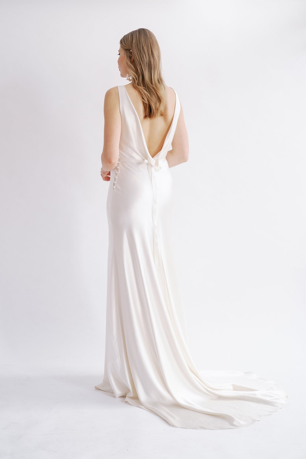Gladioli silk wedding gown Kate Beaumont Sheffield 5.jpg