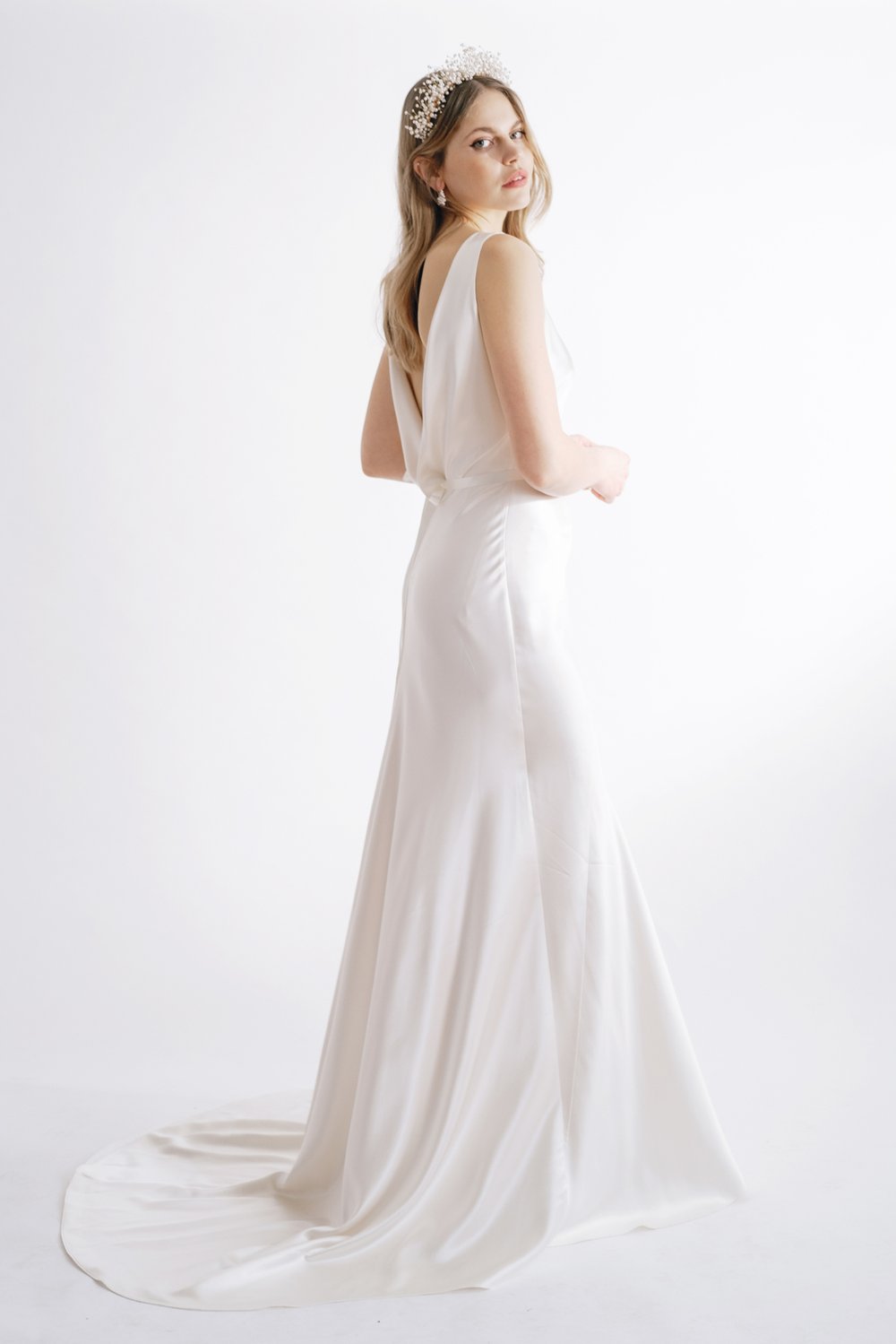 Gladioli silk wedding gown Kate Beaumont Sheffield 10.jpg