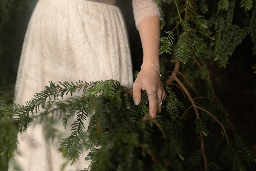 KateBeaumont-AstrantiaWeddingGown-BridalPortraits-ThisIsEmilyJoan-Sheffield-WeddingPhotographer-13.jpg