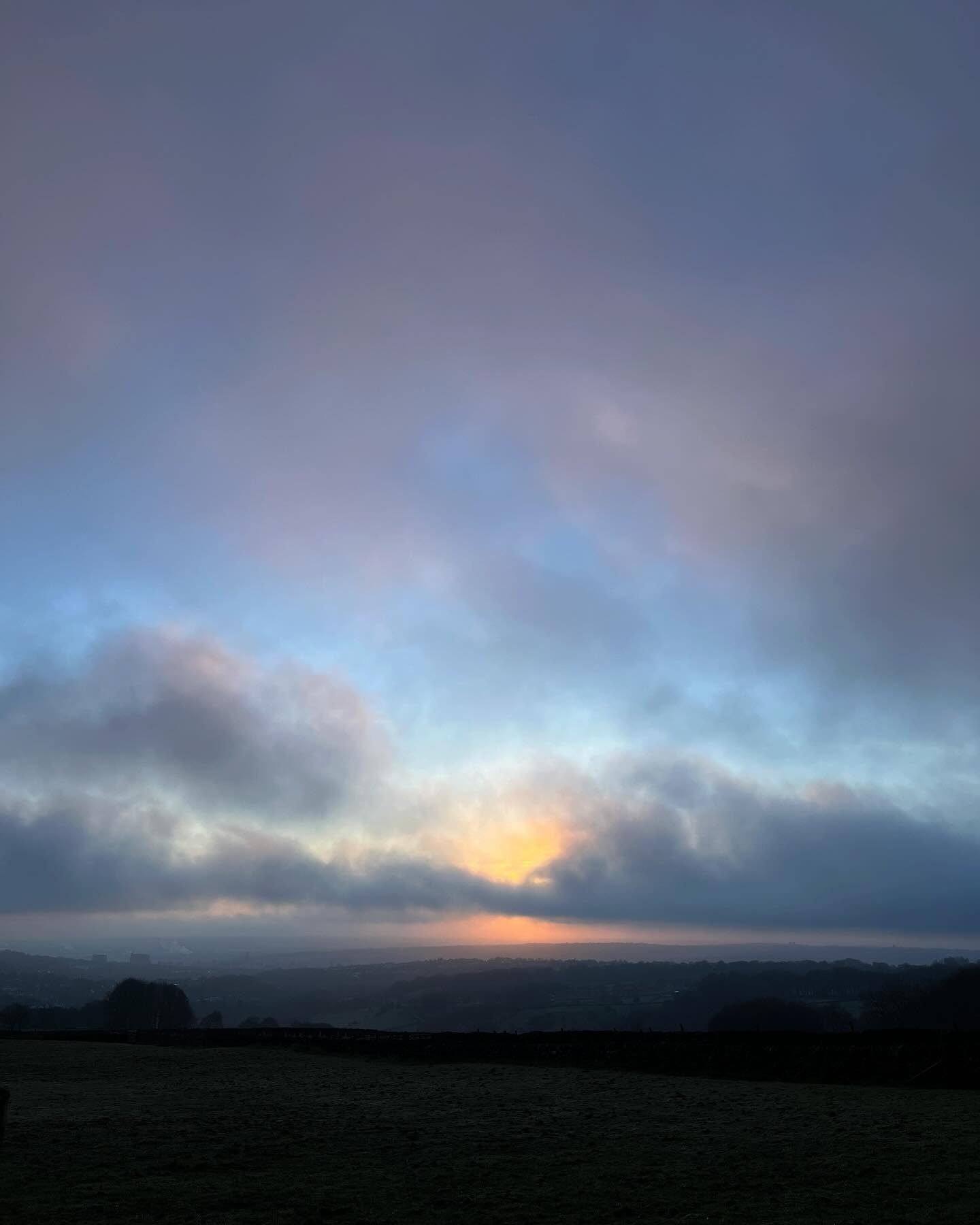 Sunrise over Sheffield. Equal parts beautiful and brrrrrr.