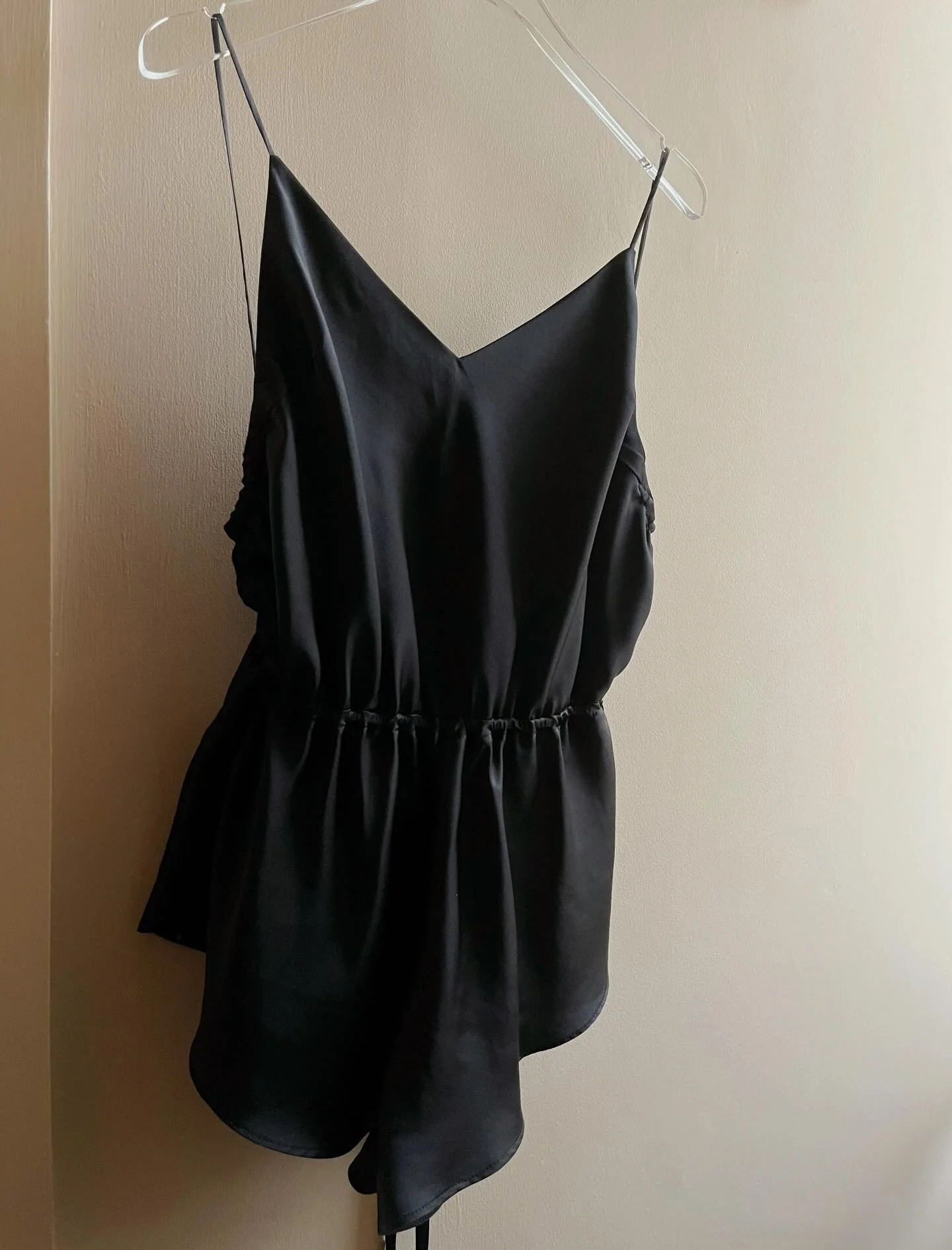Made up a new sample of our Silk Teddy in black silk-satin and I could not love it more.🖤 Black silk everything coming soon.