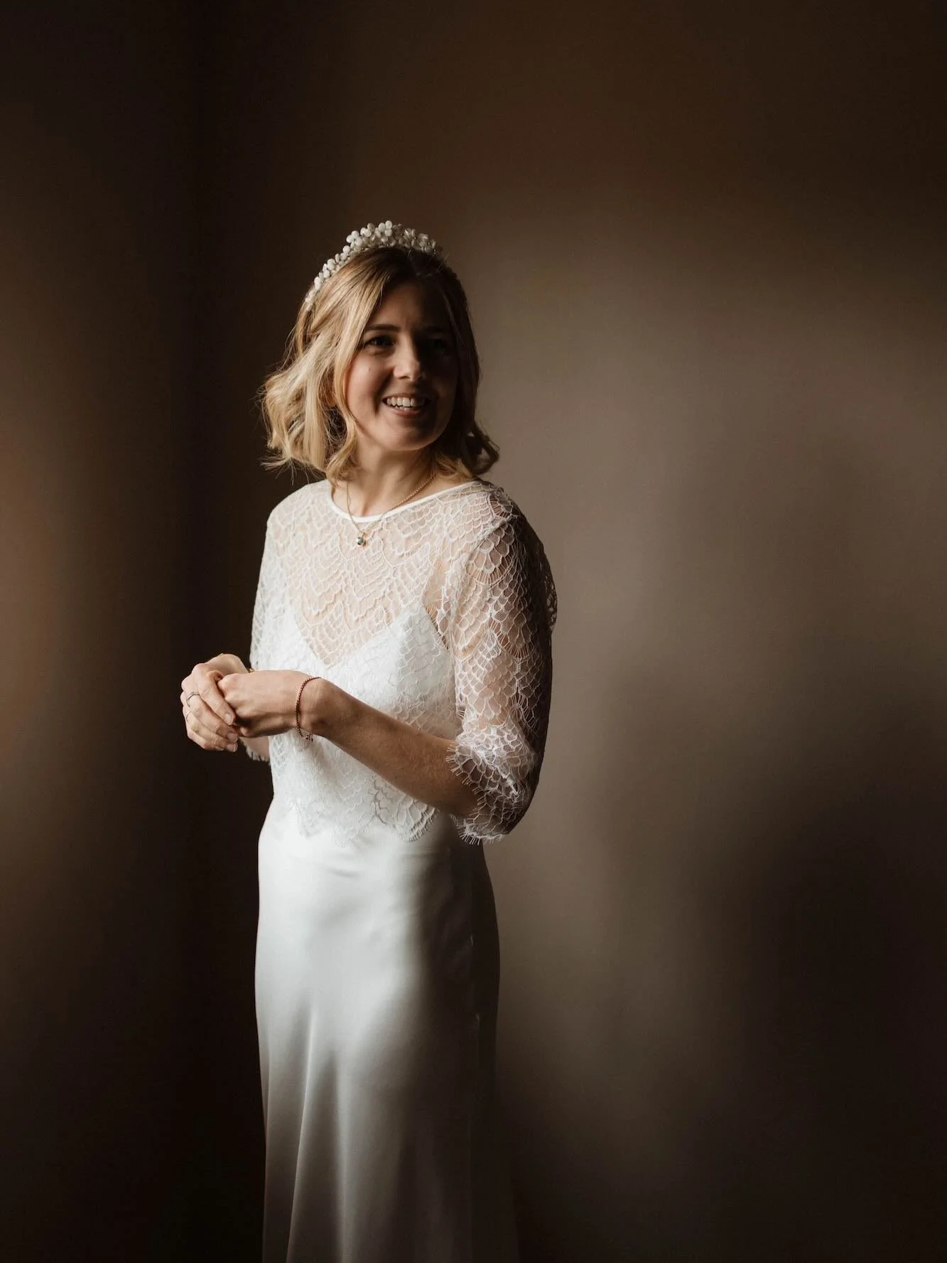 Real bride Amy chose our Thistle slip dress in ivory silk-satin paired with the Sweet Pea lace top. And a stunning @bluemeadow_ Nell crown to finish her look - chosen from our accessories edit. 
I&rsquo;ve chosen twelve of my favourite shots from Amy