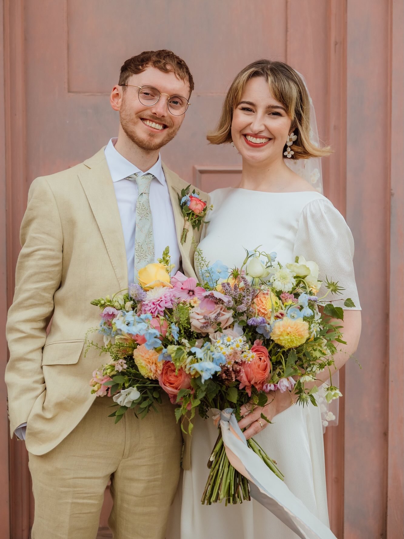 The most gorgeous wedding for Becca and Adam last summer is newly up on my website. Becca wore Lunaria in pale ivory hammered silk, with a cropped hem and shorter sleeves. She added a stunning @talc_bride embroidered veil and @bluemeadow_  Ellen earr