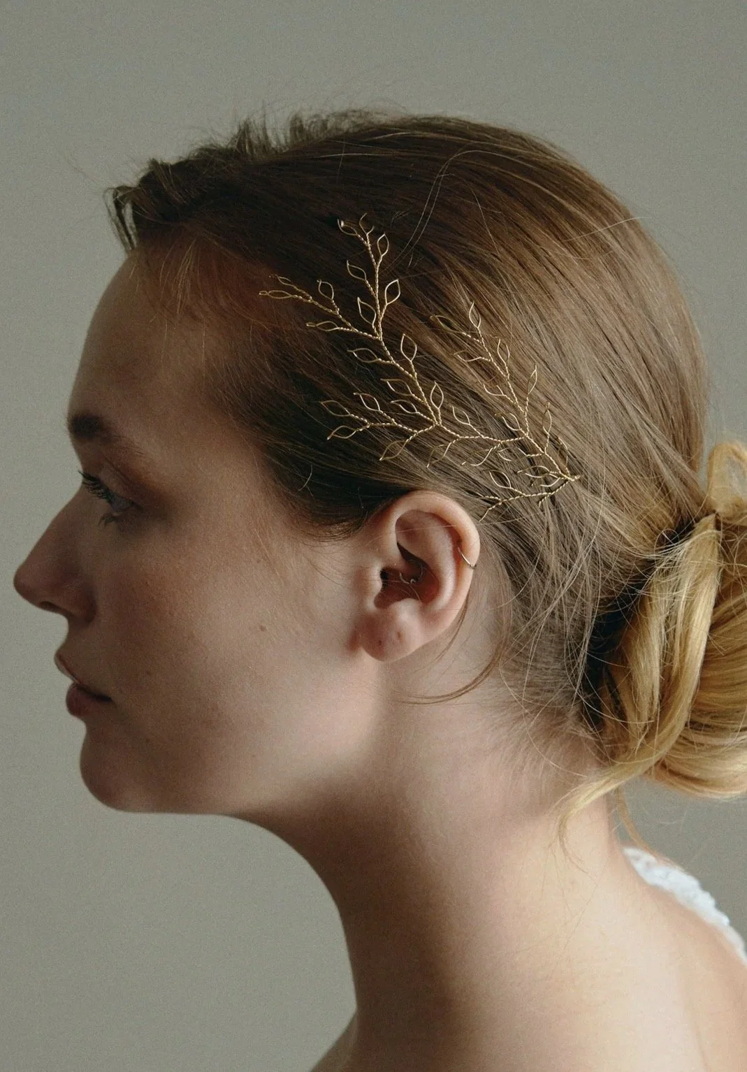 Nel botanical minimal hair vine.jpg