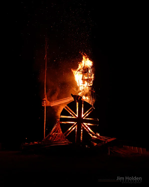 EastHoathlyBeacon003JH.jpg