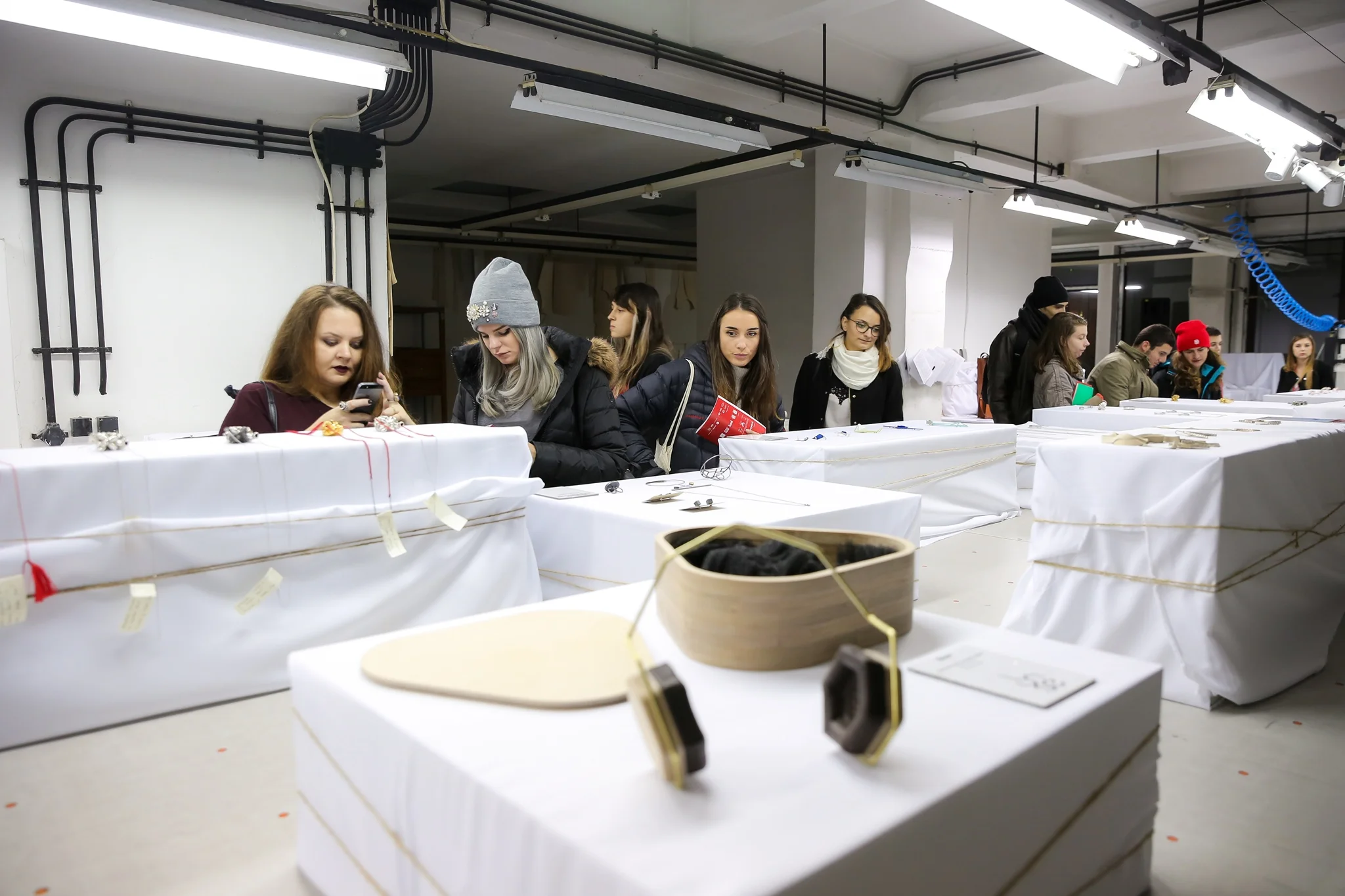 Zain 2016 Casa de Moda expozitie bijuterii accesorii.jpg