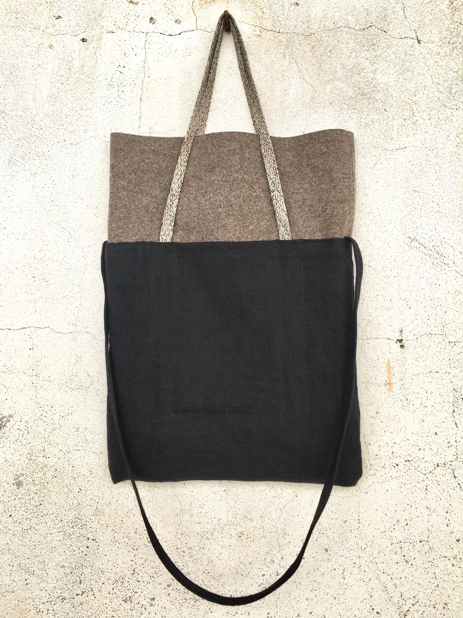 INVISÍVEL taupe black