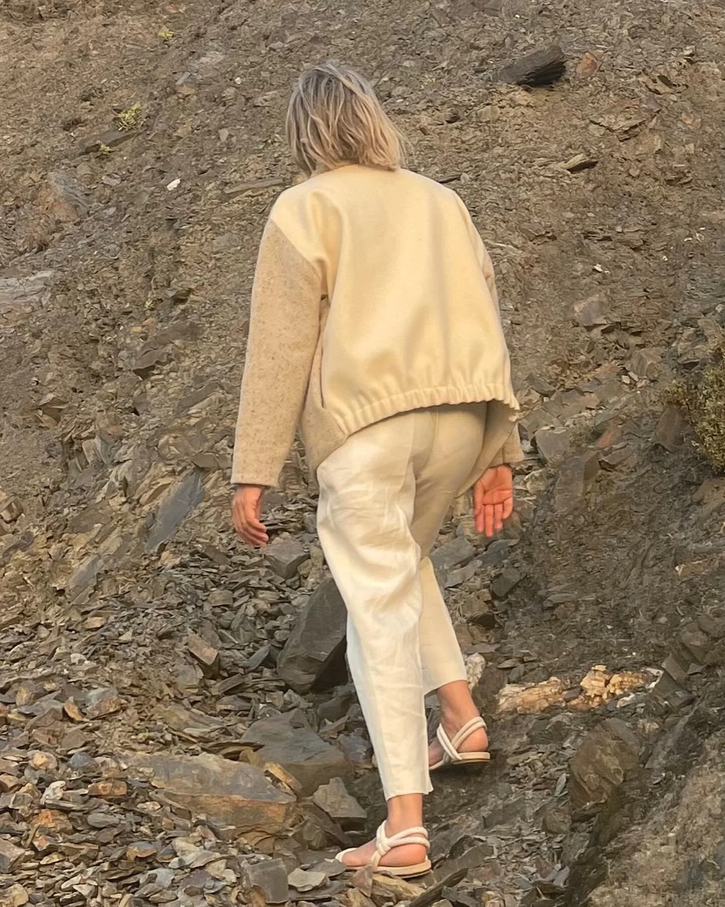 7FD171D9-A01E-482F-B1BF-2F886C42D8A5