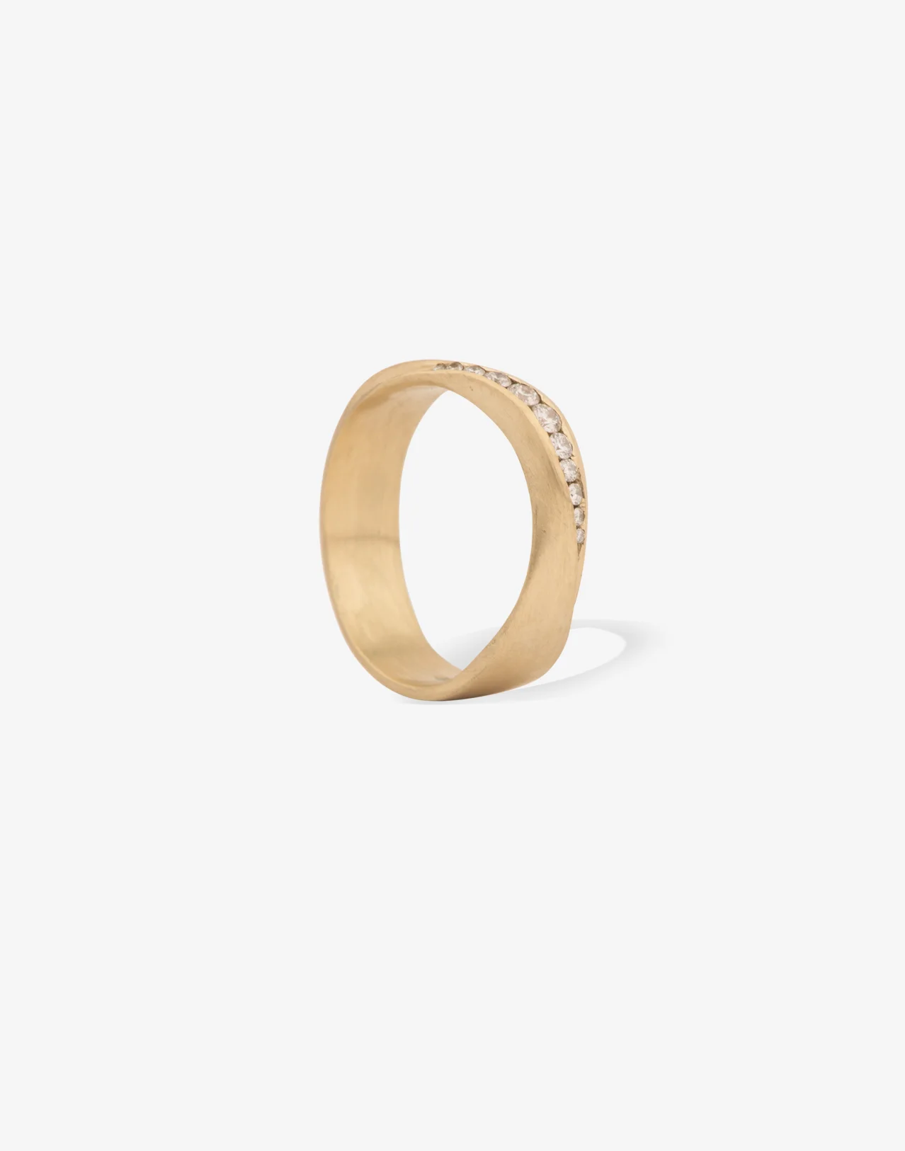 folds-diamond-bridal-ring-1-3.jpg