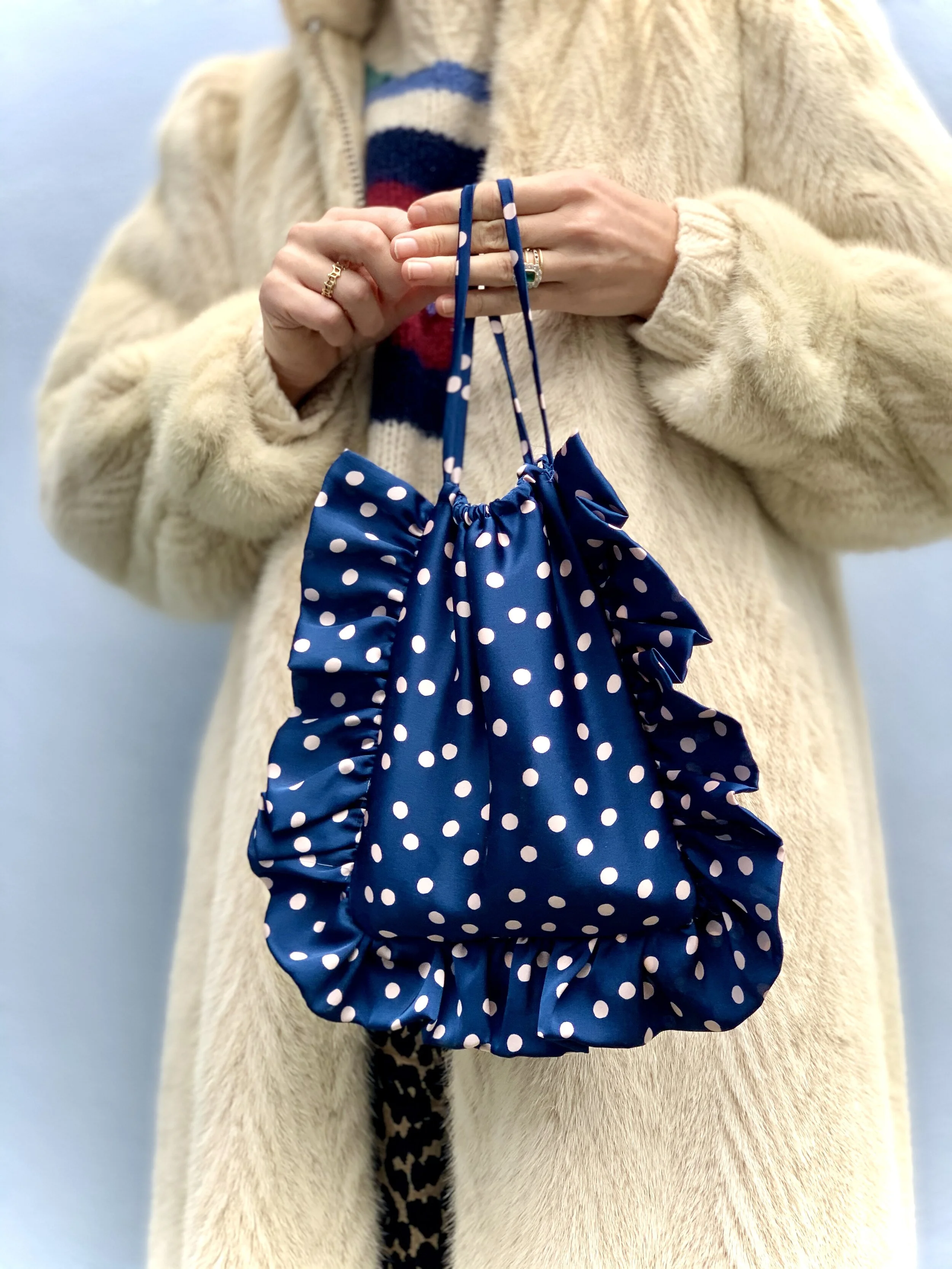 D53FB611-FF6B-4152-BEDC-BAB4C0ECC388