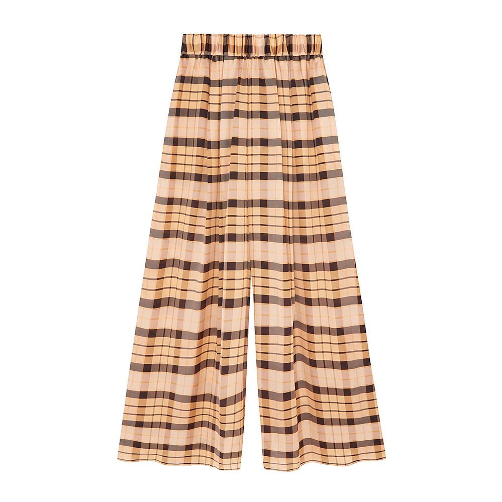 Looking for some fabulous trousers for Winter? Look no further&hellip;these are the Eildon Tartan Silk Palazzos and they are so wonderful with a big jumper and pair of boots. Or a feathery knit and heels. Available now and as usual, they have been pr