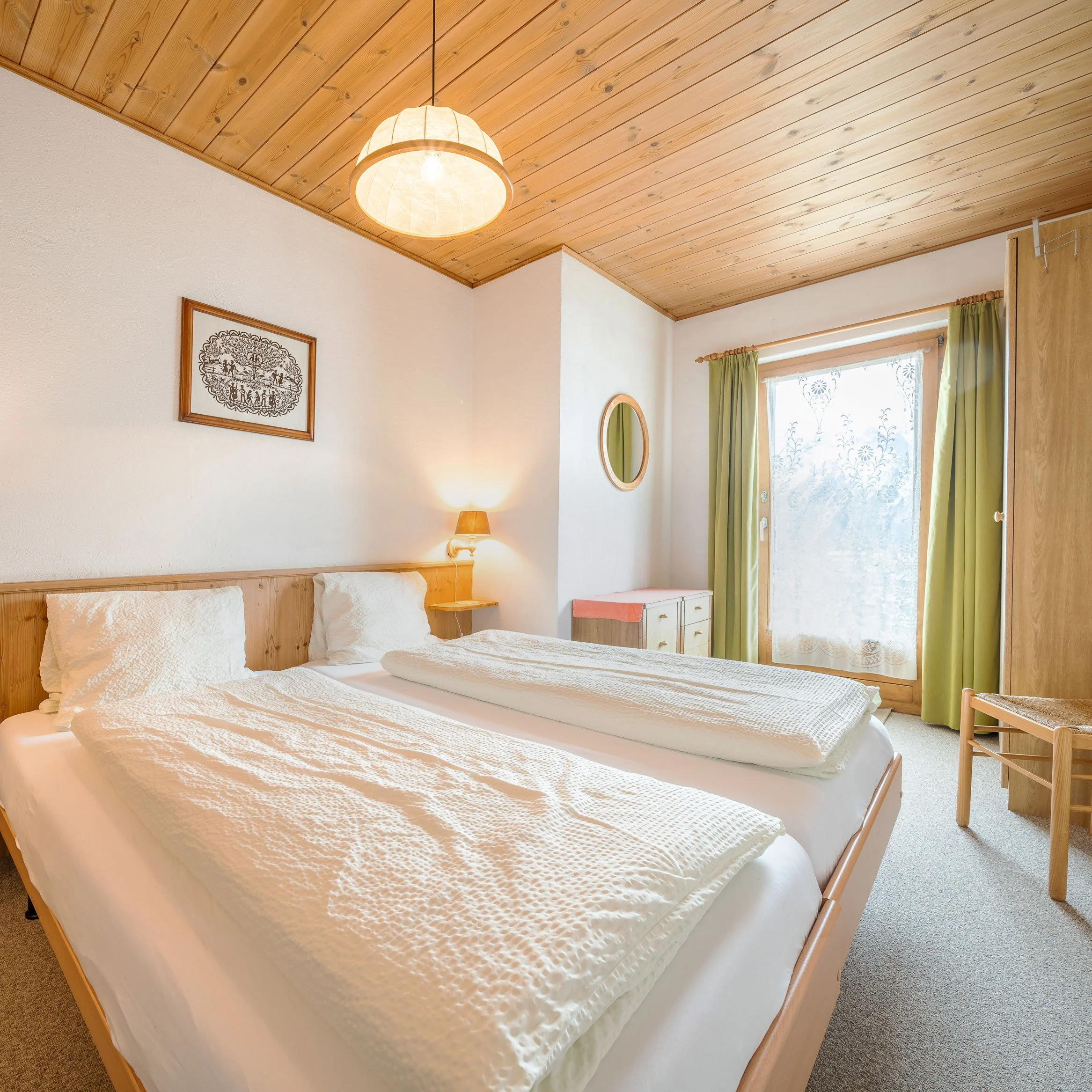 Doppelzimmer in der Pension Chasa Allegra in Ftan
