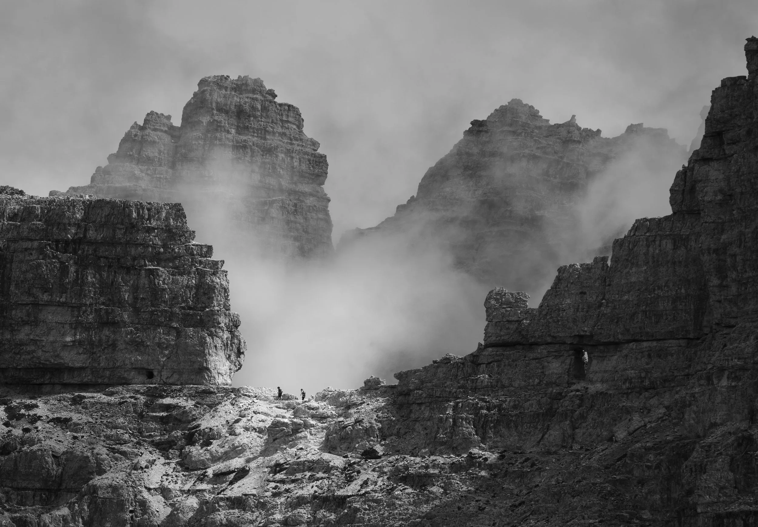 Walking the ridge, Dolomites
