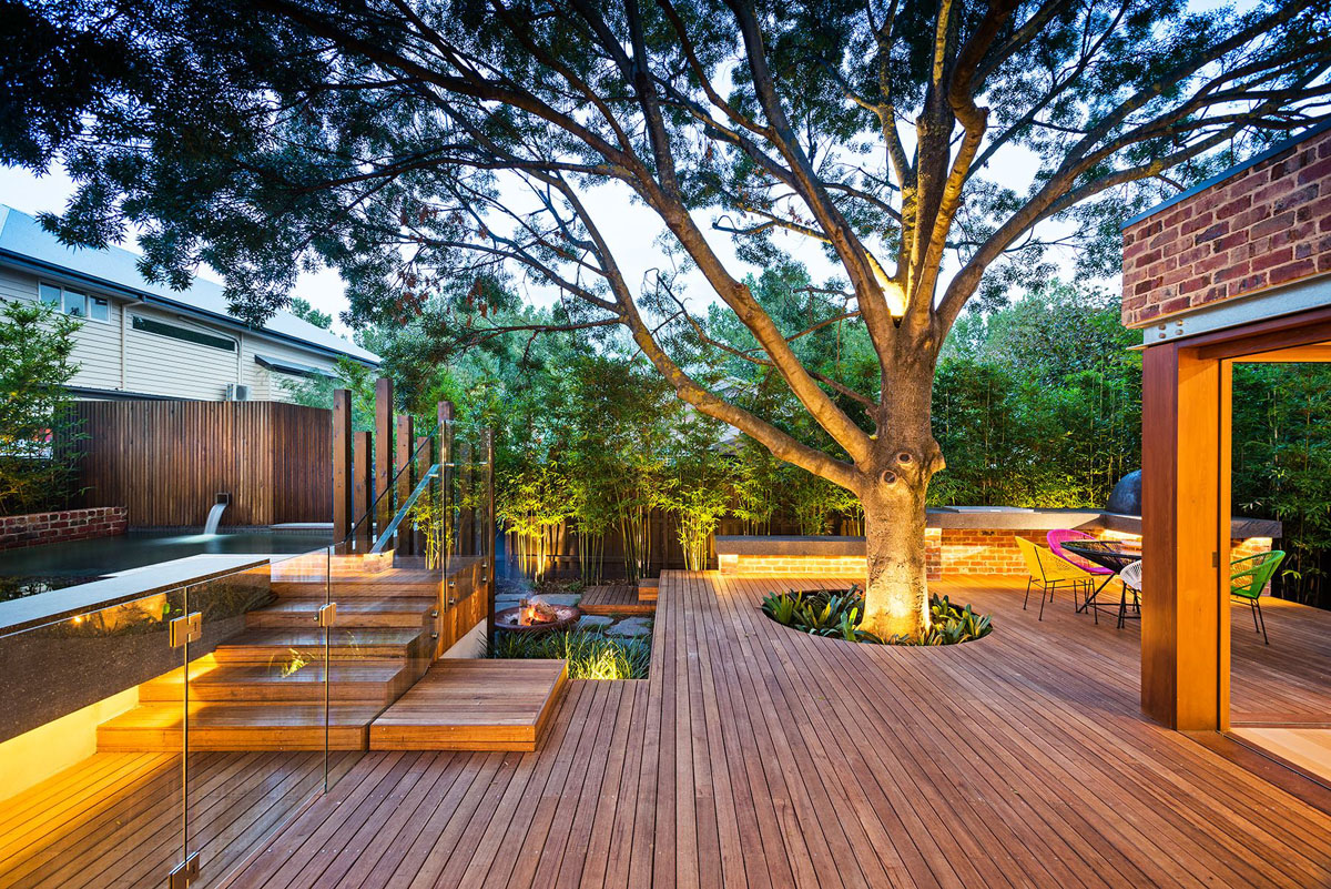 Naroon-modern-backyard-project-by-Signature-Landscapes-COS-Design-and-Serenity-Pools.jpg