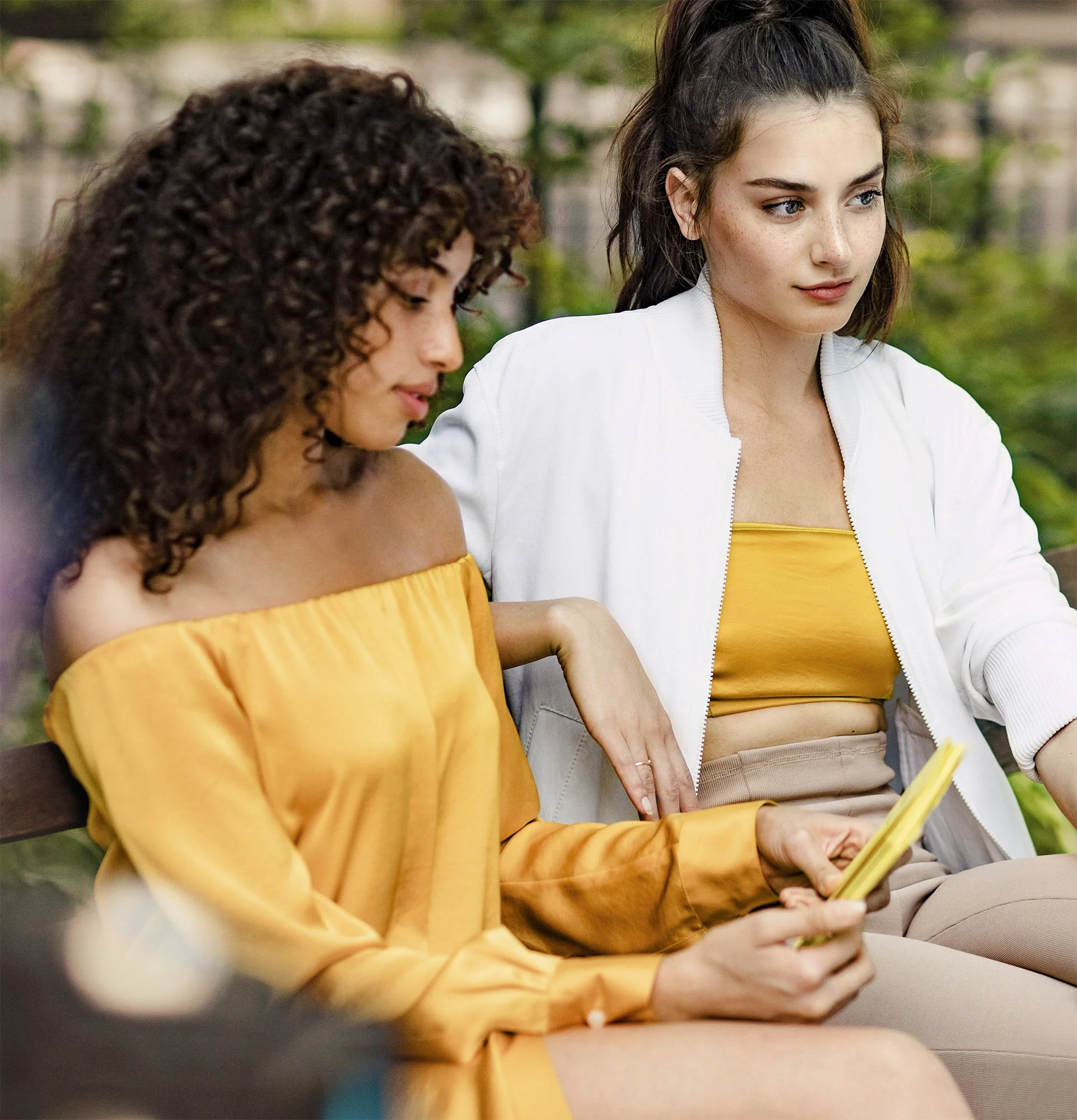 NOA_DKNY_SHOT-0208_R_1_1.jpg