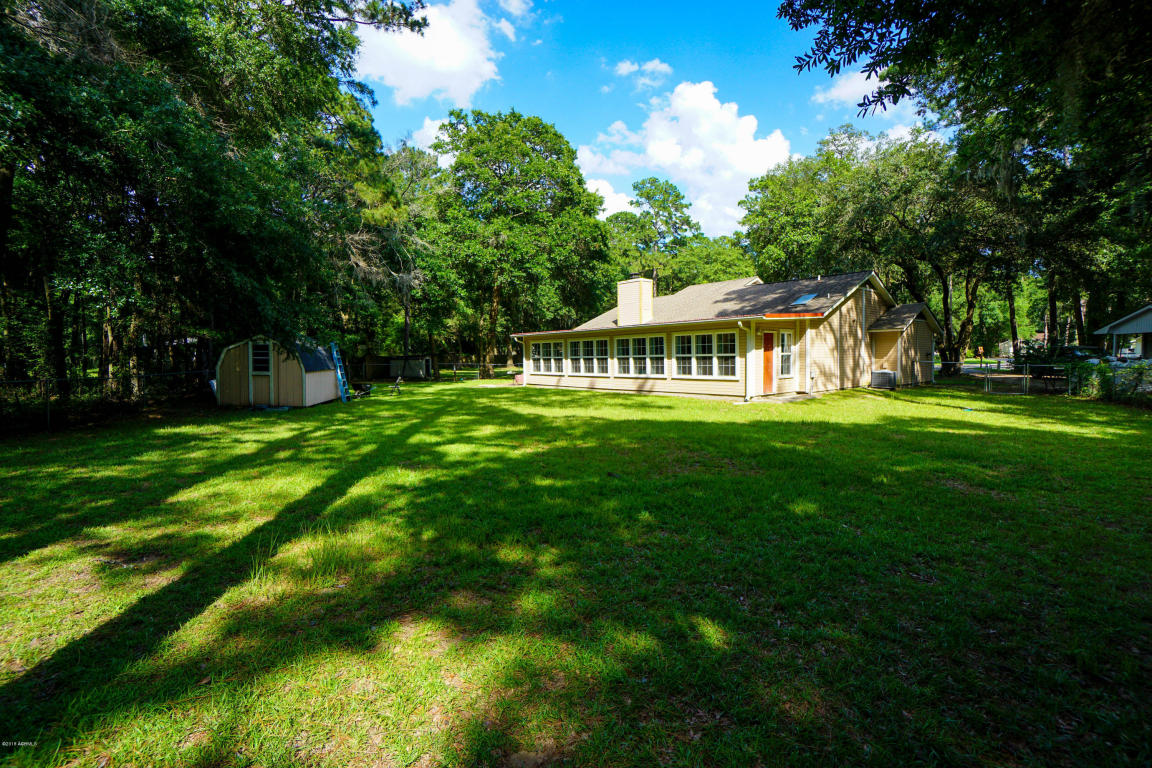backyard2.jpg