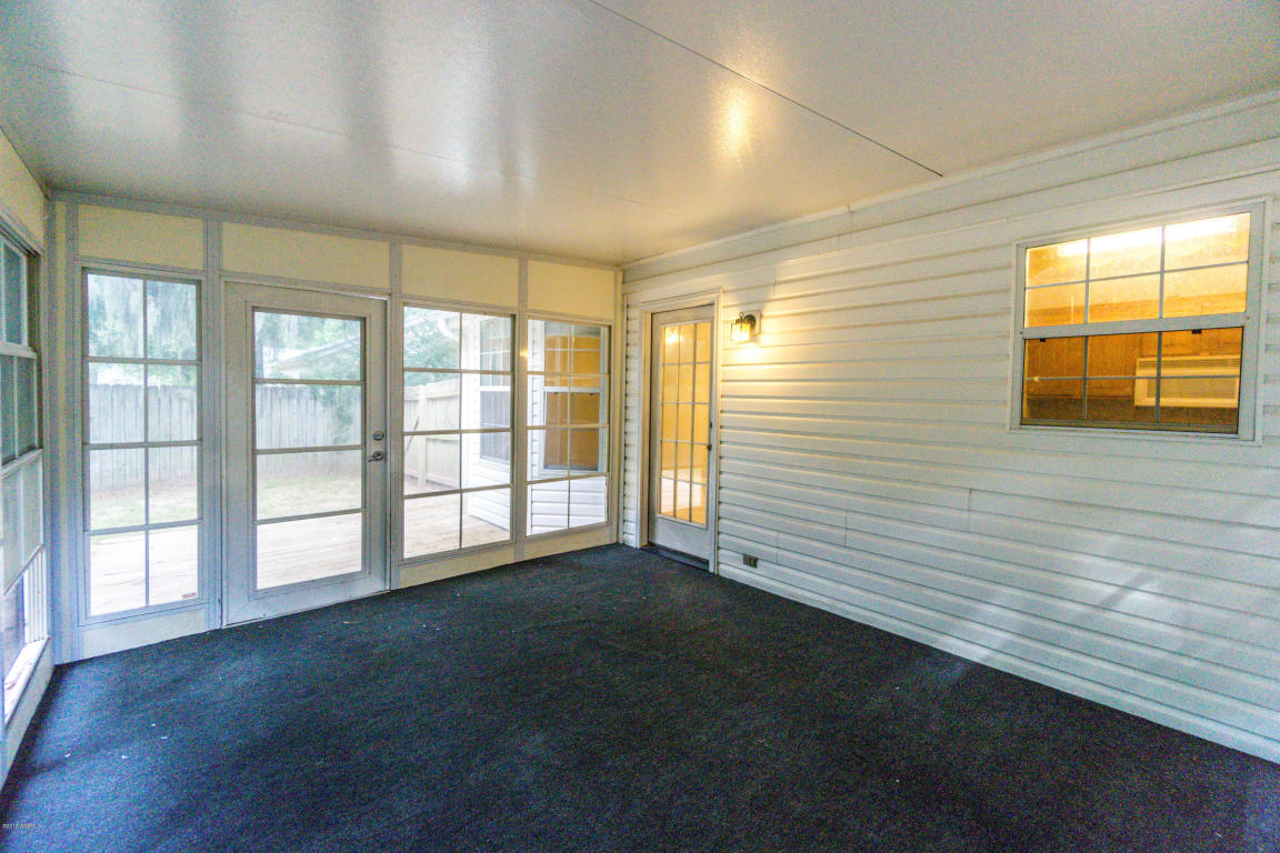 Sunroom2.jpg
