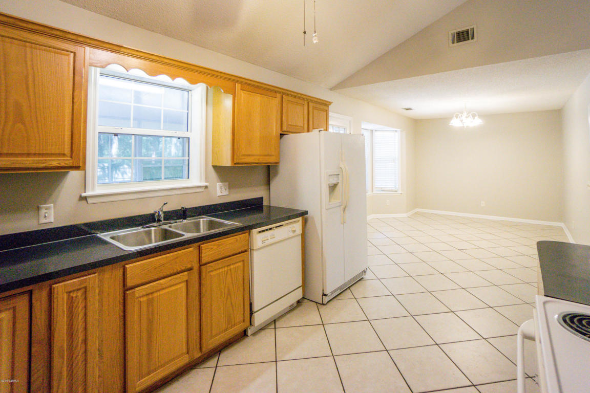Kitchen4.jpg