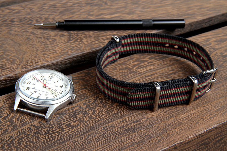 #8 - James Bond NATO Strap