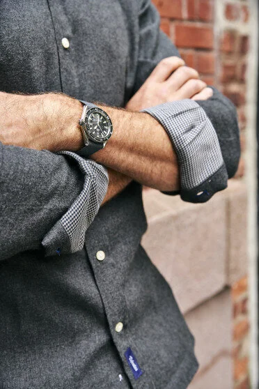 Perfectly Fitting Flannel and Chinos for Muscular Men- Woodies Clothing Co Review.