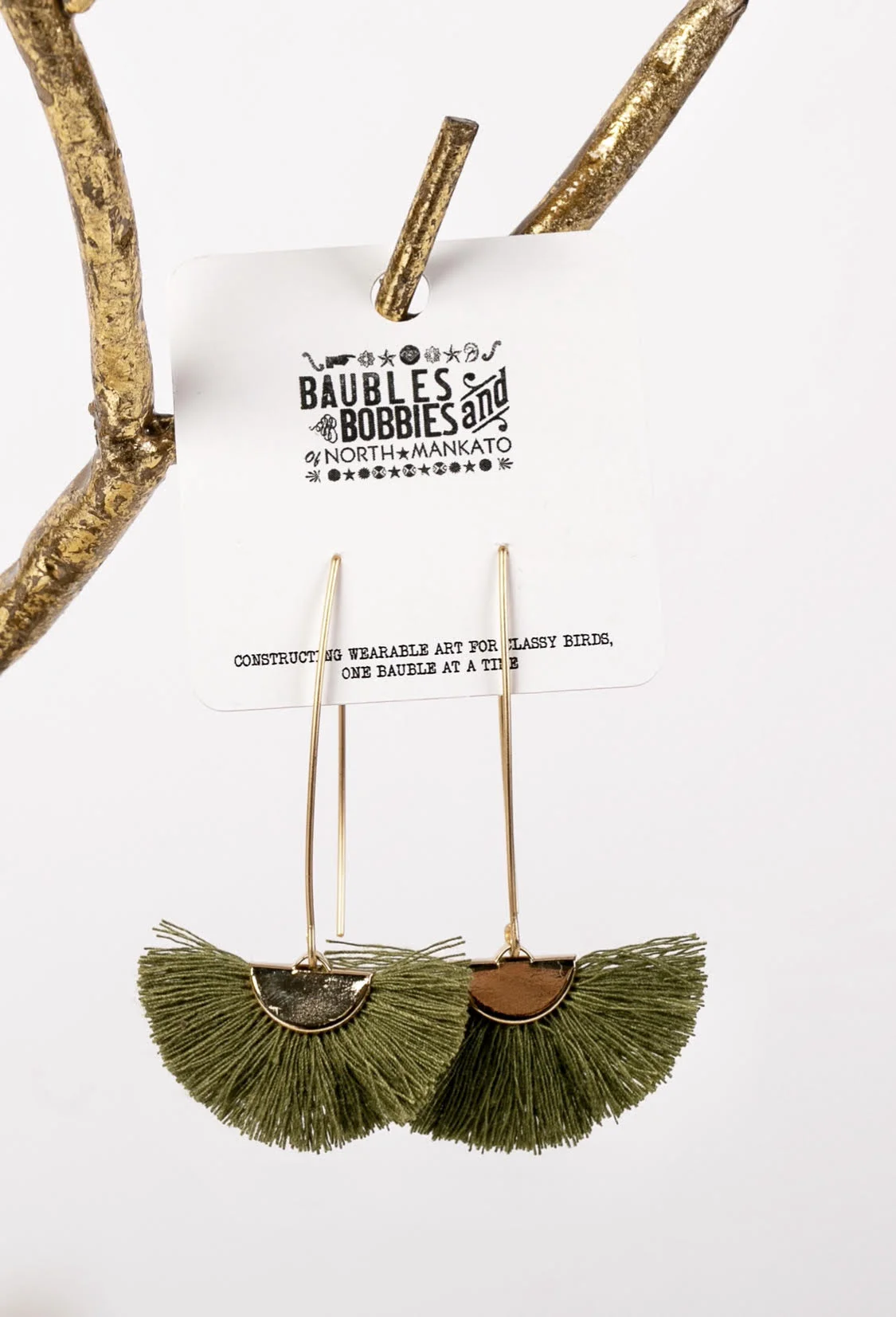EAR TASSEL GREN.jpg