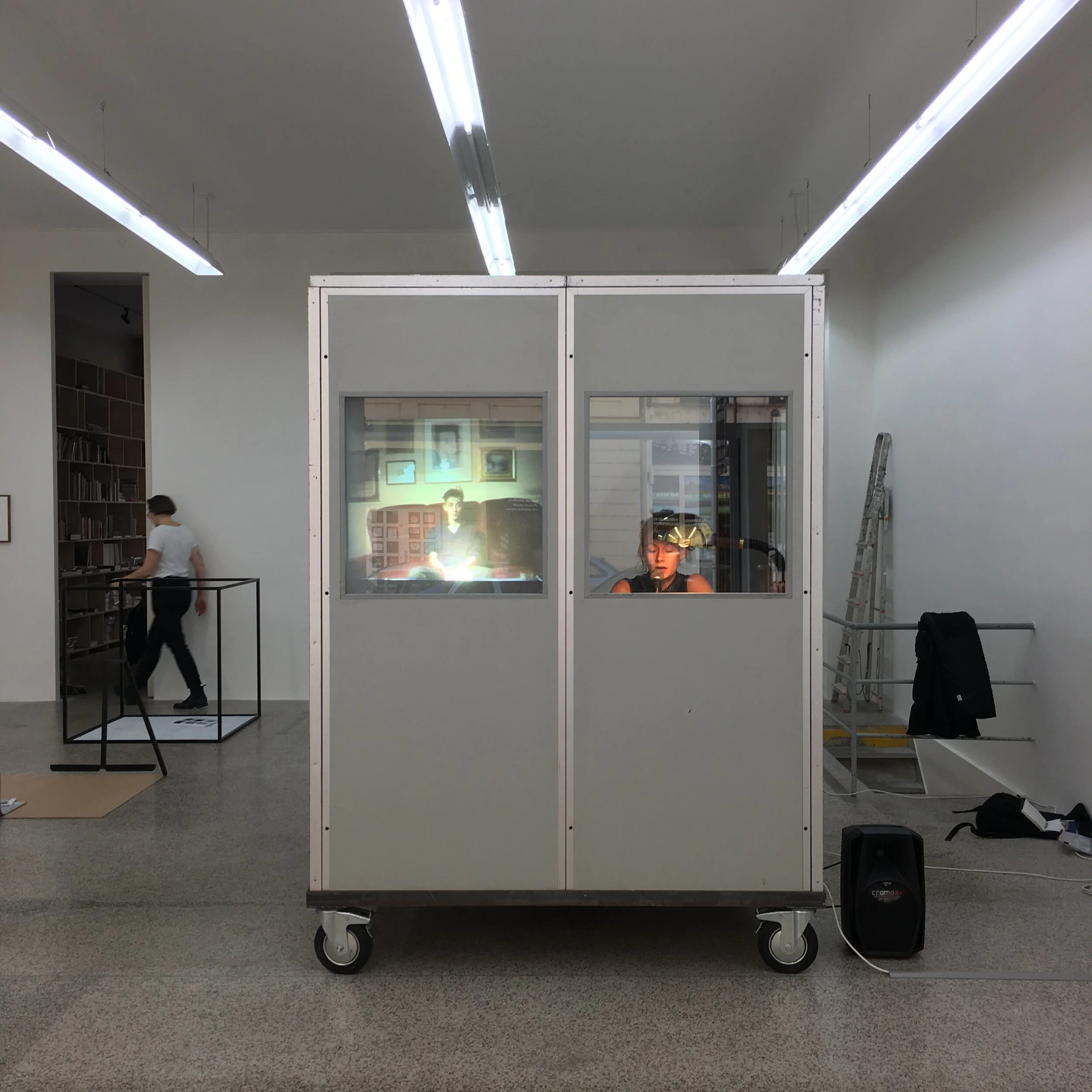 Vremeplov / Time machine, performance at Fotograf Gallery, Prague