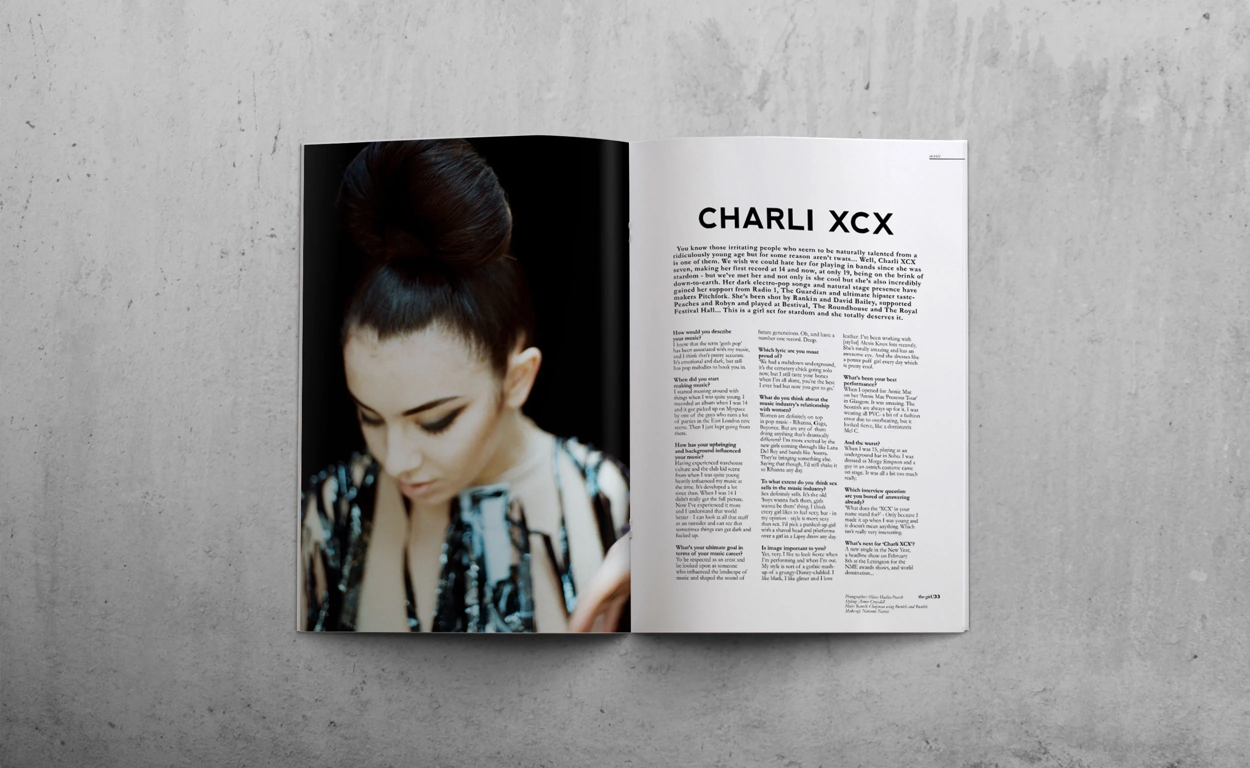 the-girl-magazine_mockup_A4_inside2_CX.jpg