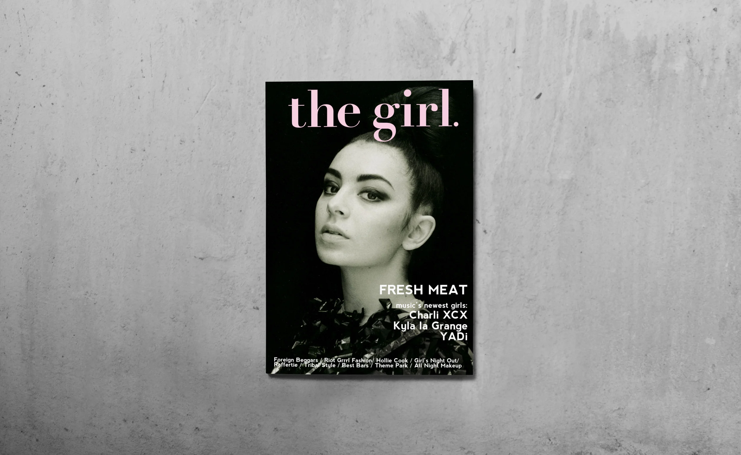 the-girl-magazine_mockup_A4_inside2.jpg