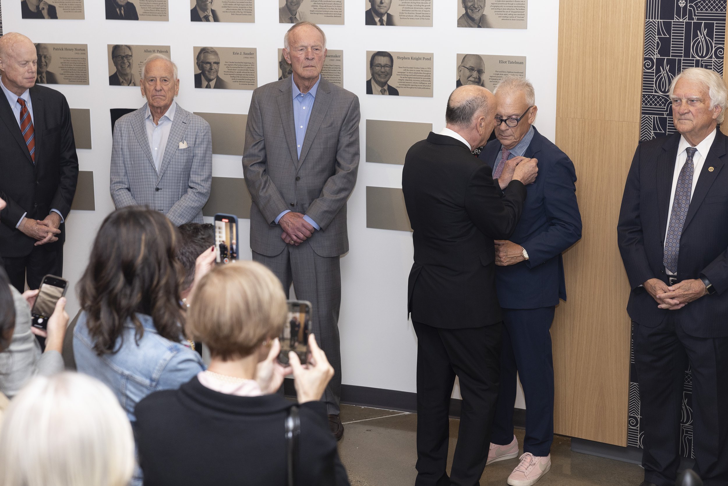 HOFpinning24-56.jpg