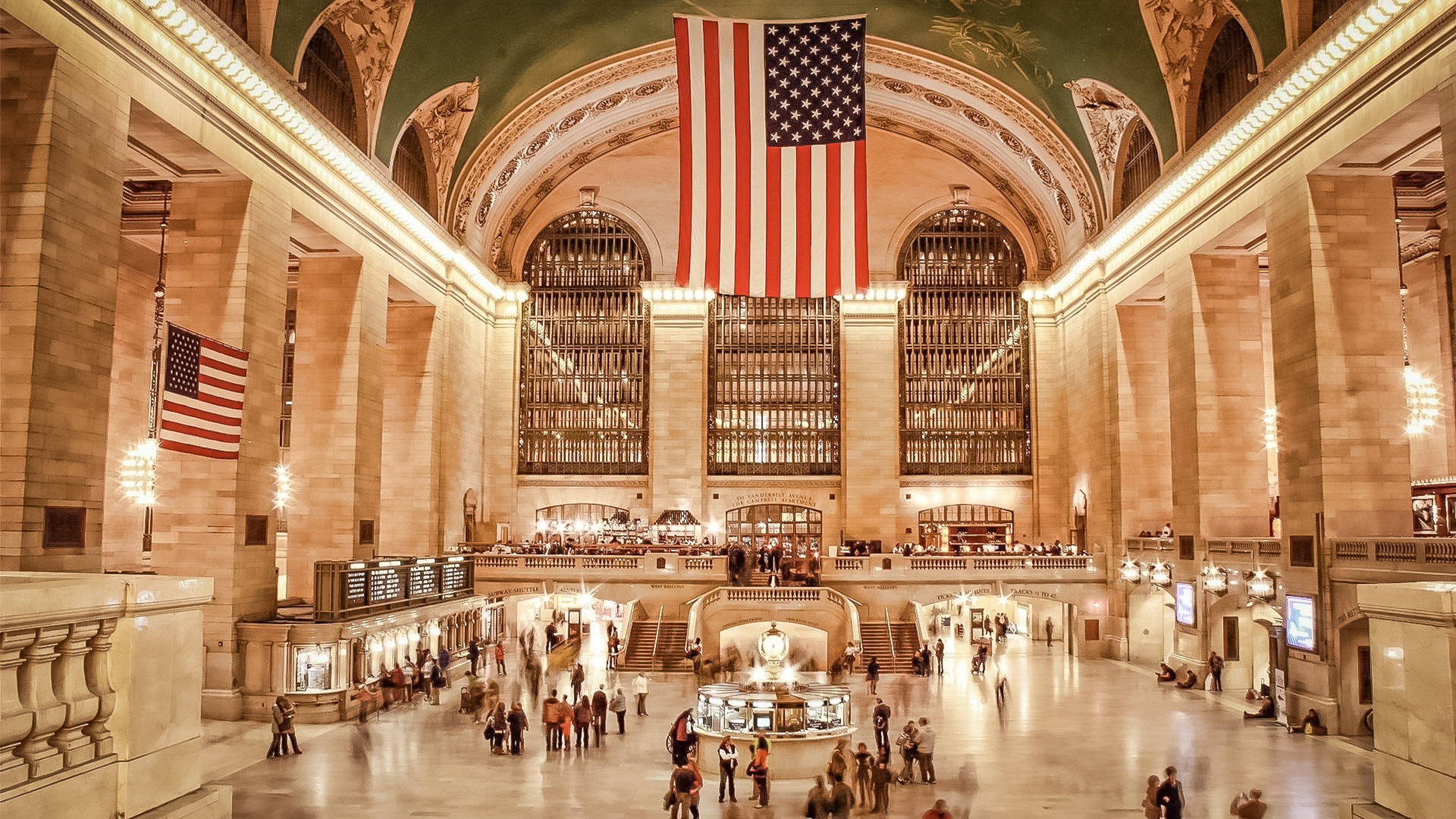 GRAND CENTRAL TERMINAL, MAIN CONCOURSE. PHOTO: LUCAS COMPAN
