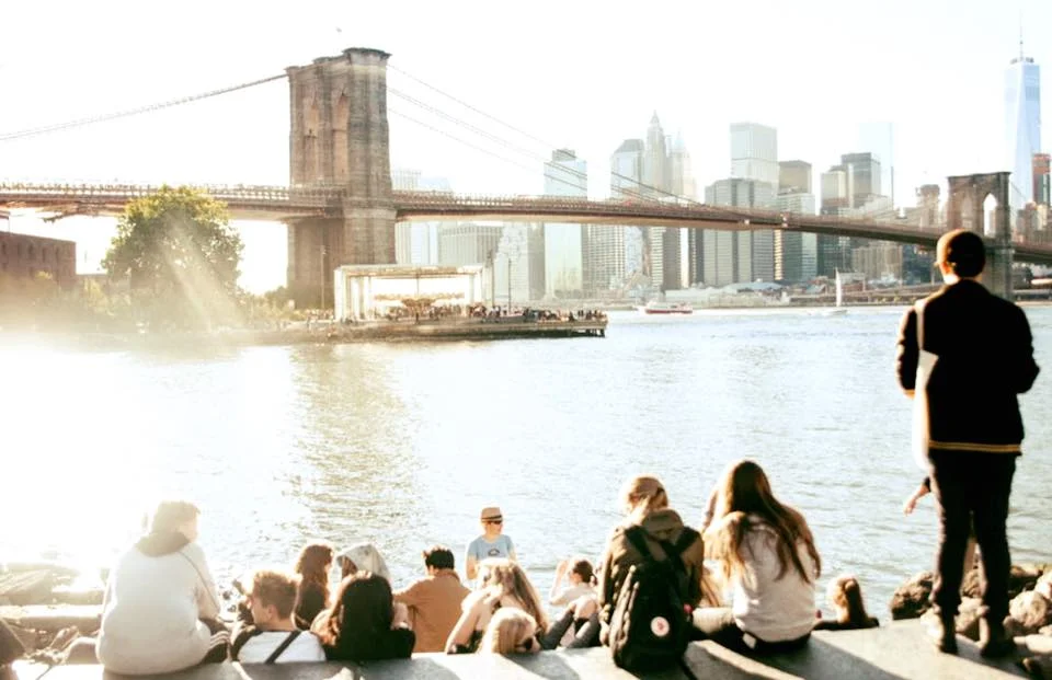 brooklyn bridge park and jane’s carousel. Photo @lucascompan