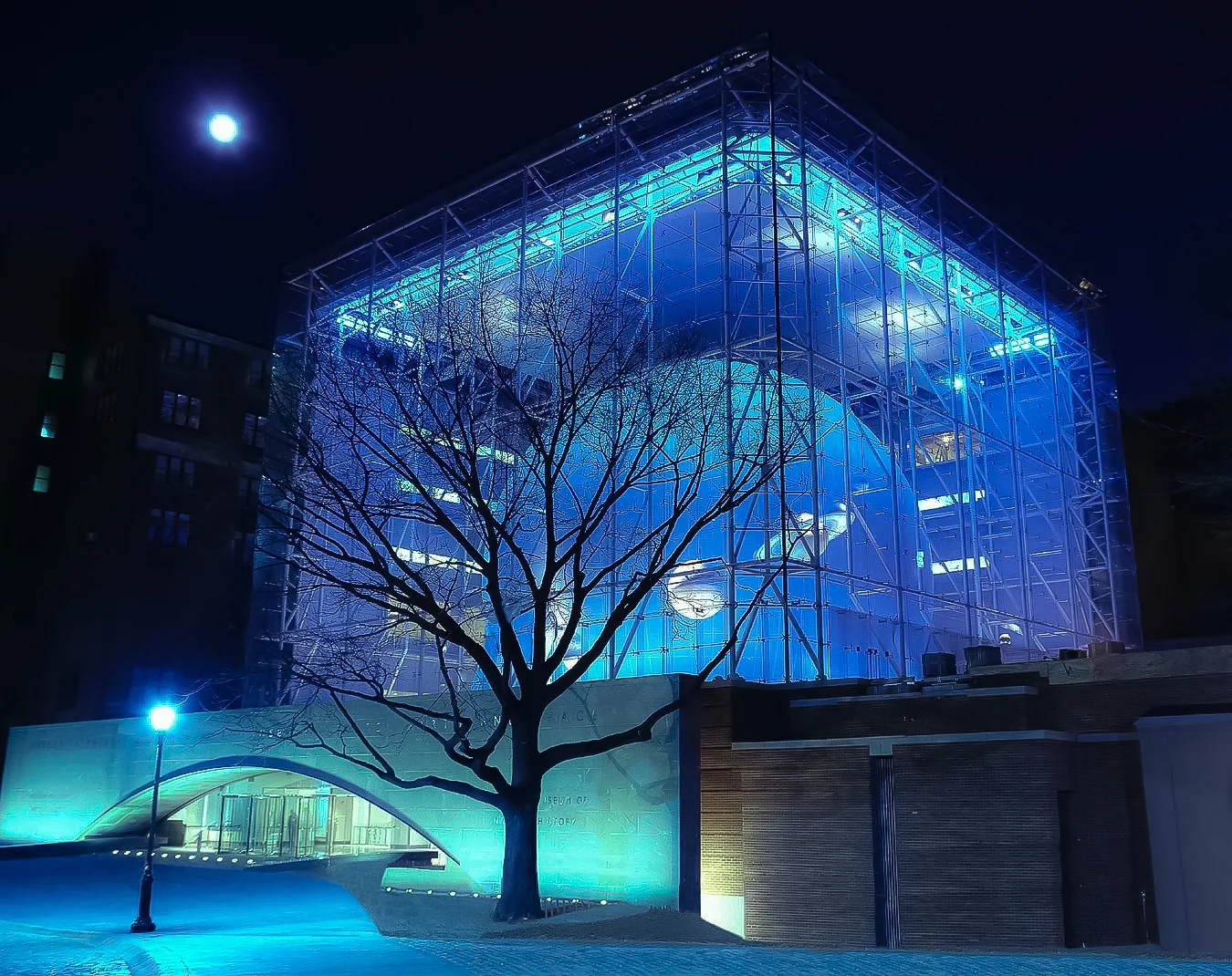Rose Center for Earth and Space (at the American Museum of Natural History). Photo @Lucascompan