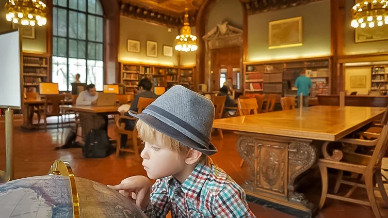map collection Room at the New York Public Library. image: courtesy mommynearest .